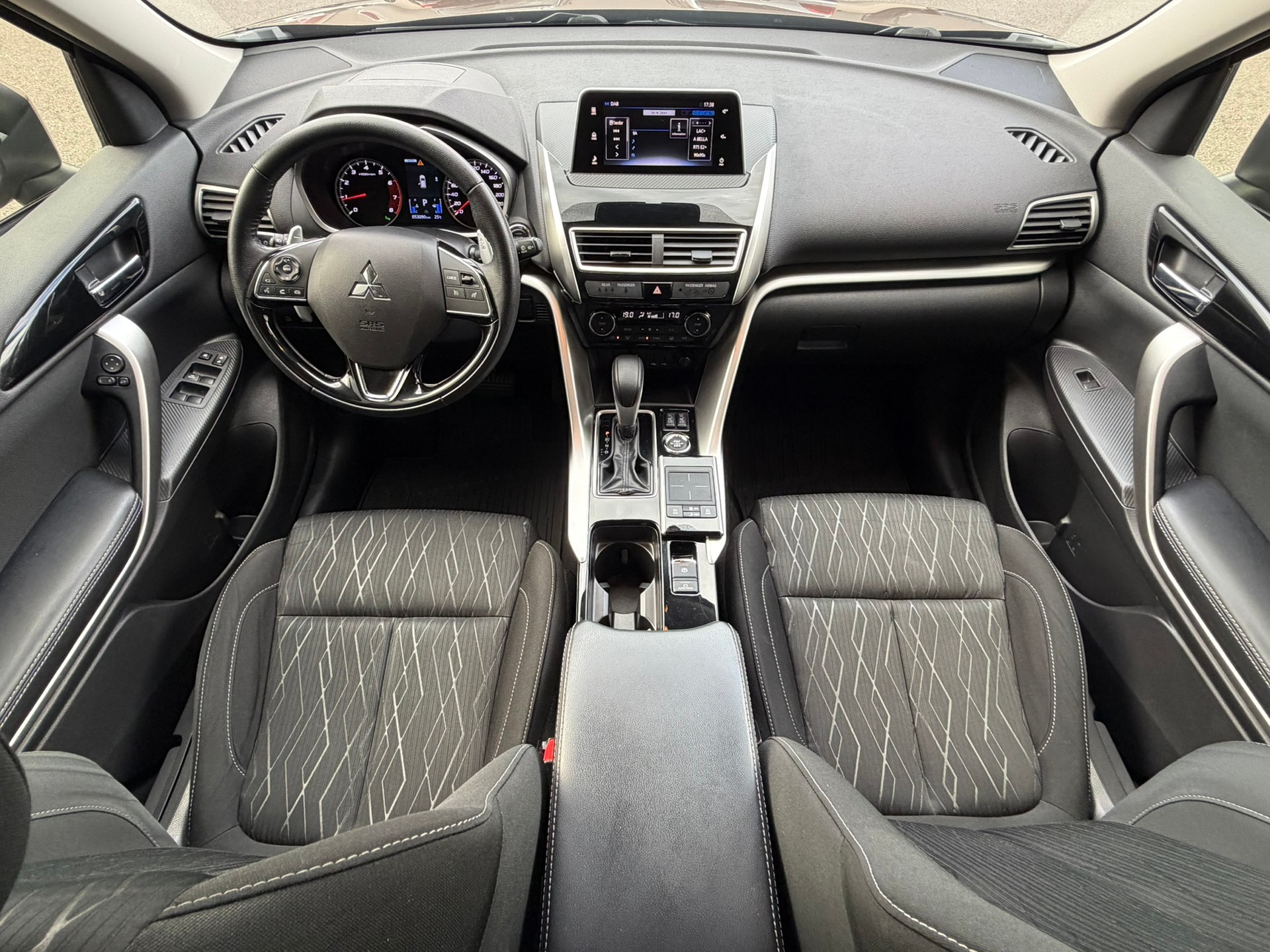 MITSUBISHI Eclipse Cross 1.5 T-Mivec Value 4WD CVT-image-10