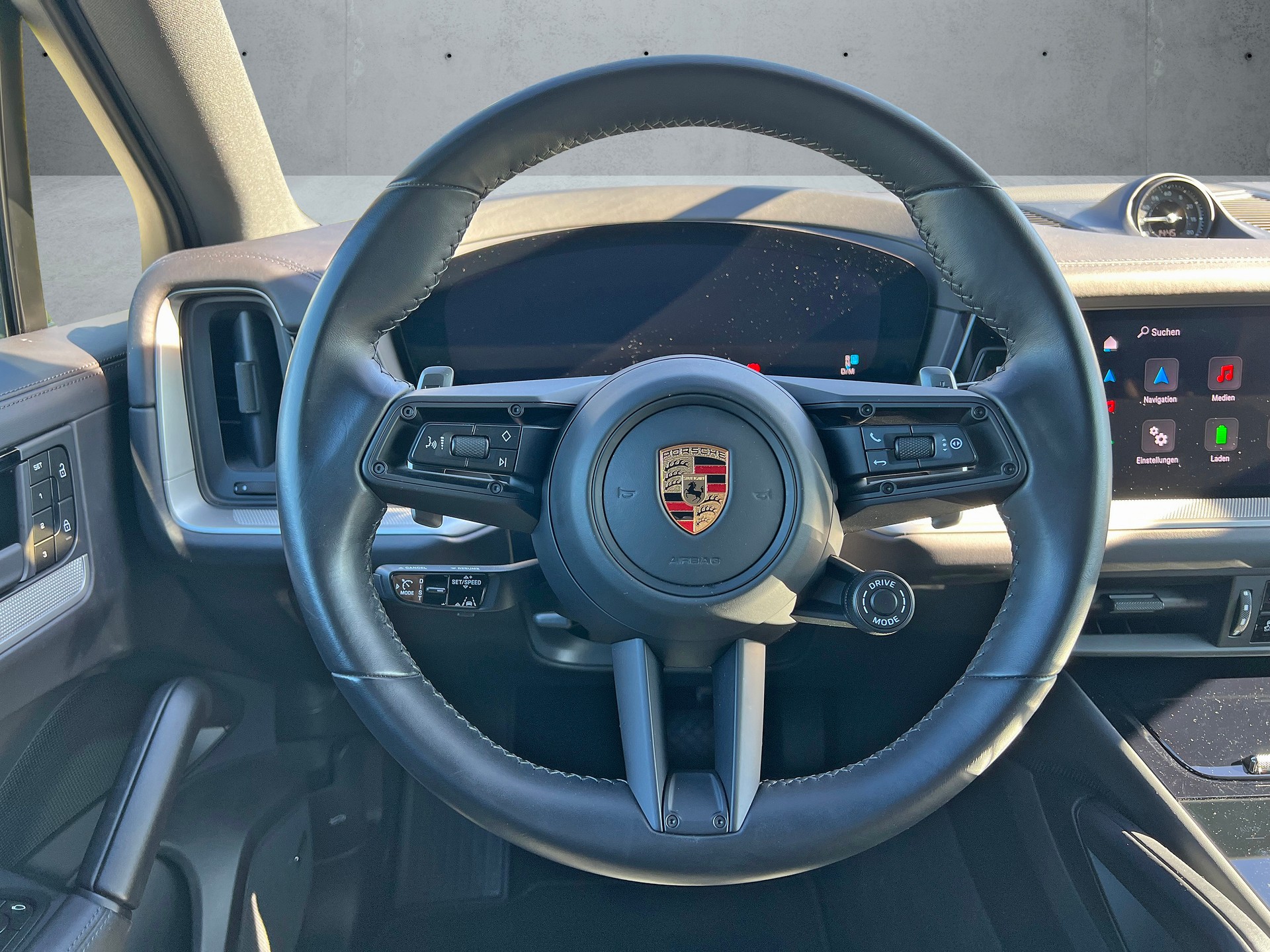 PORSCHE Cayenne E-Hybrid-image-13