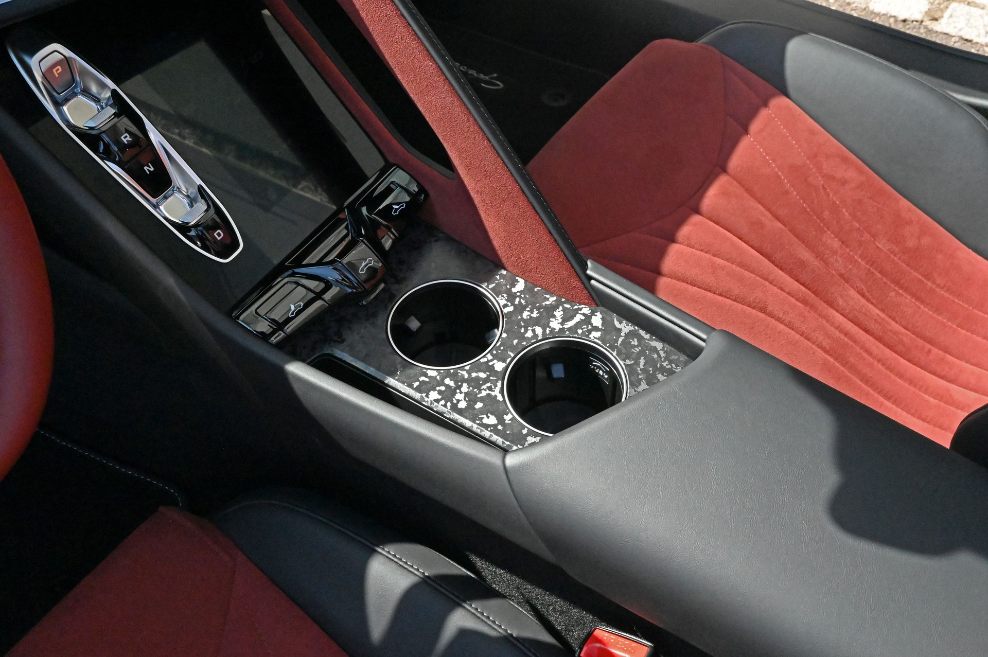 MG Cyberster 77kWh 4WD-image-9