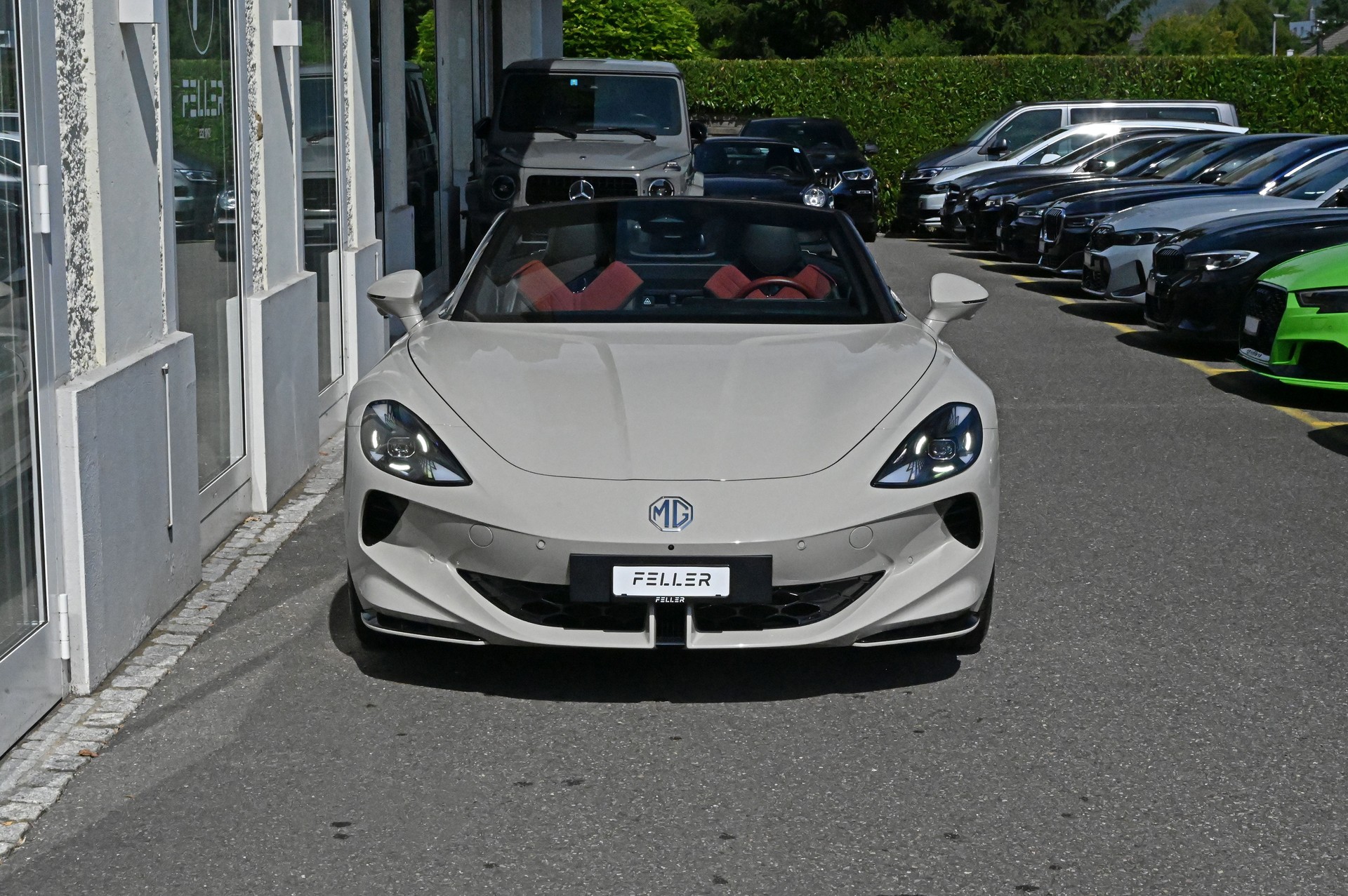 MG Cyberster 77kWh 4WD-showroom-element-2