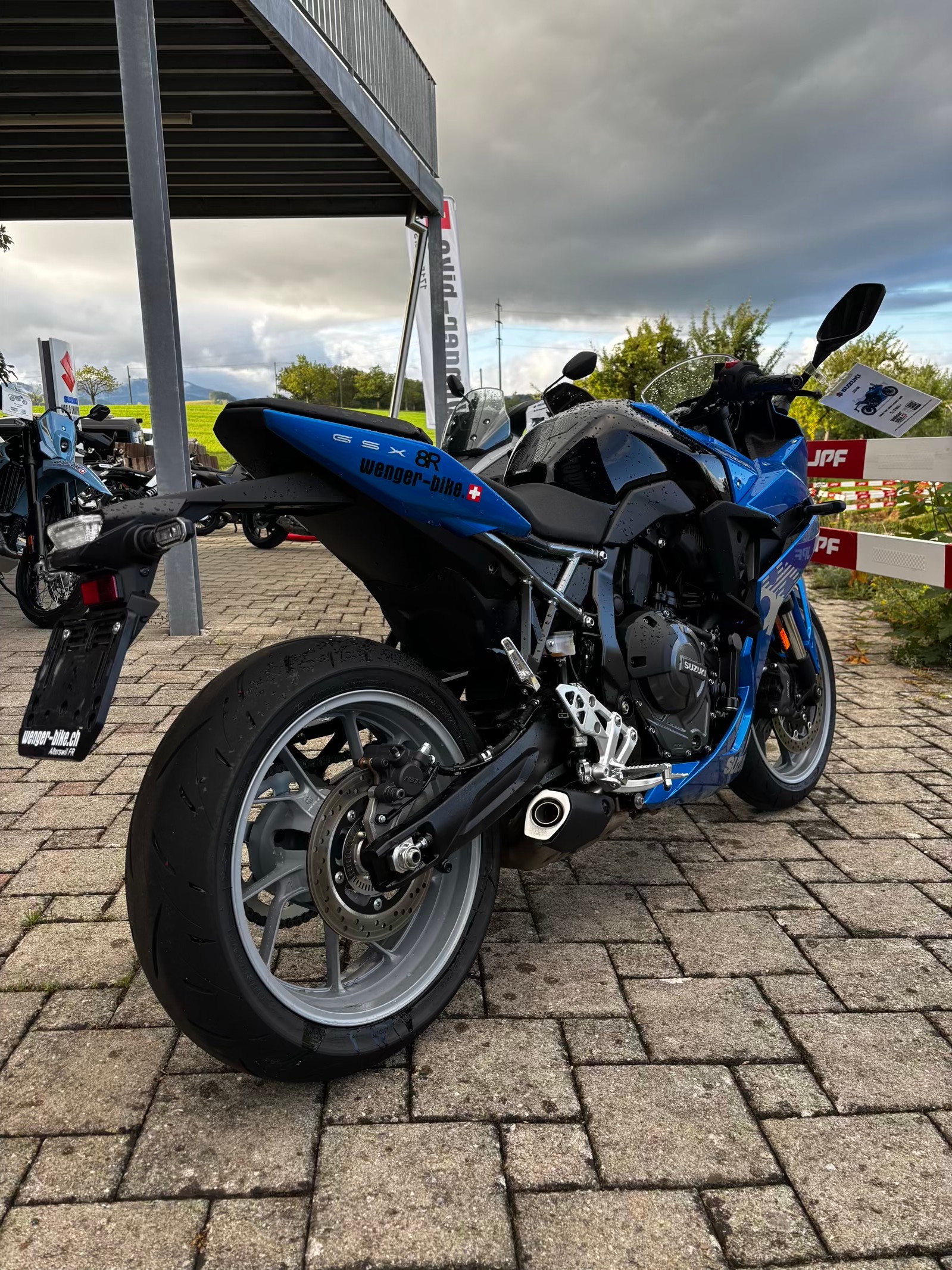 SUZUKI GSX 8 R-image-5