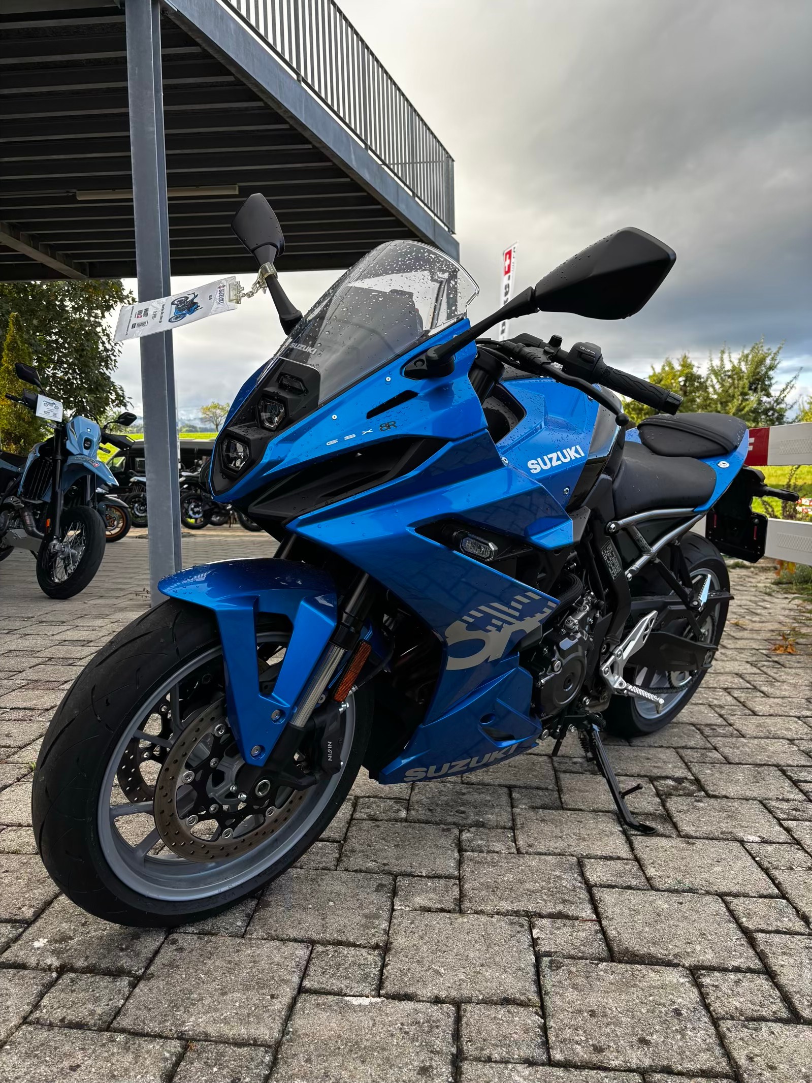 SUZUKI GSX 8 R-image-2