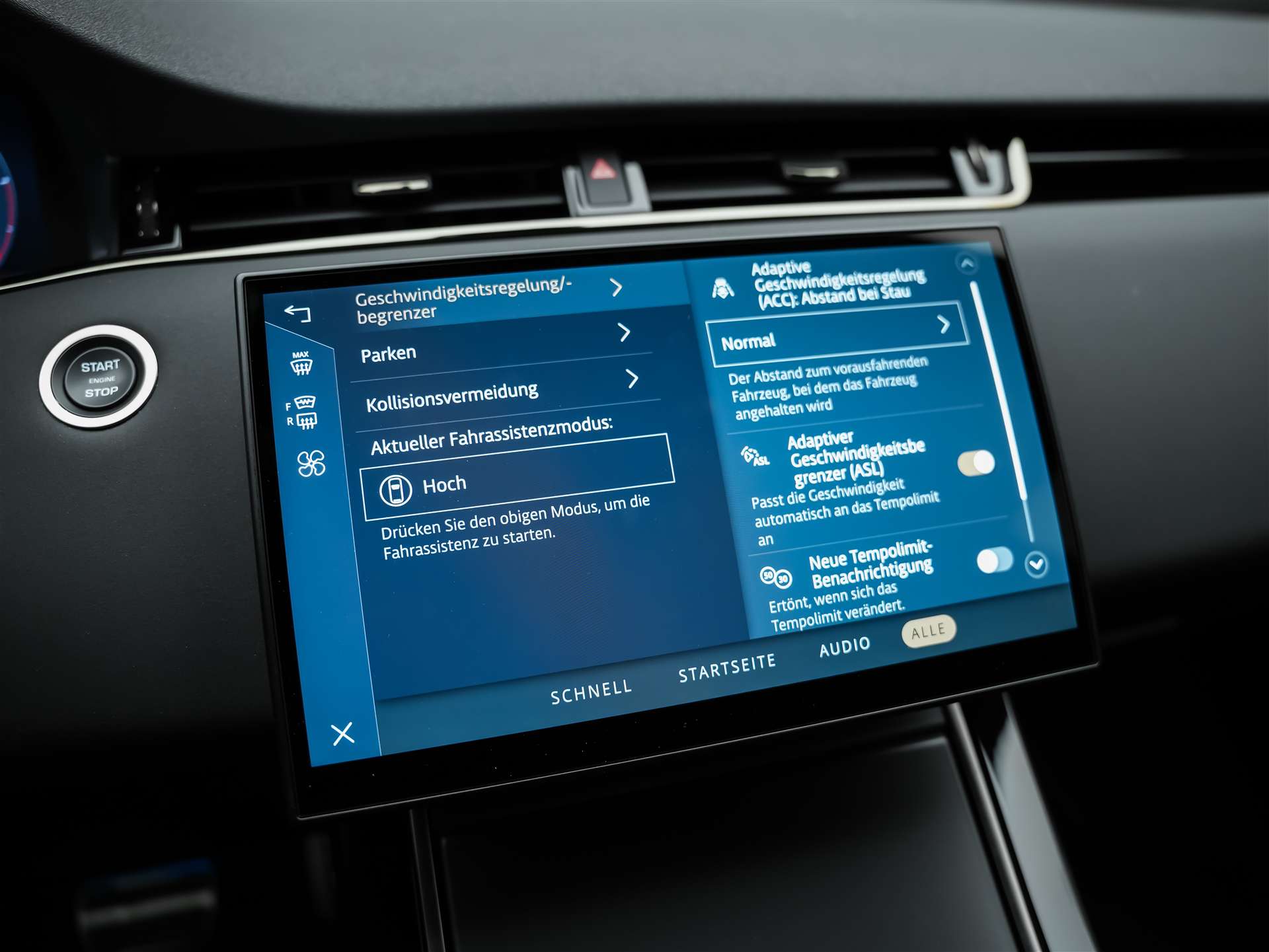 LAND ROVER Range Rover Evoque R-Dynamic D 200 MHEV SE AT9 *Facelift*Werksgarantie*Panorama*-image-32