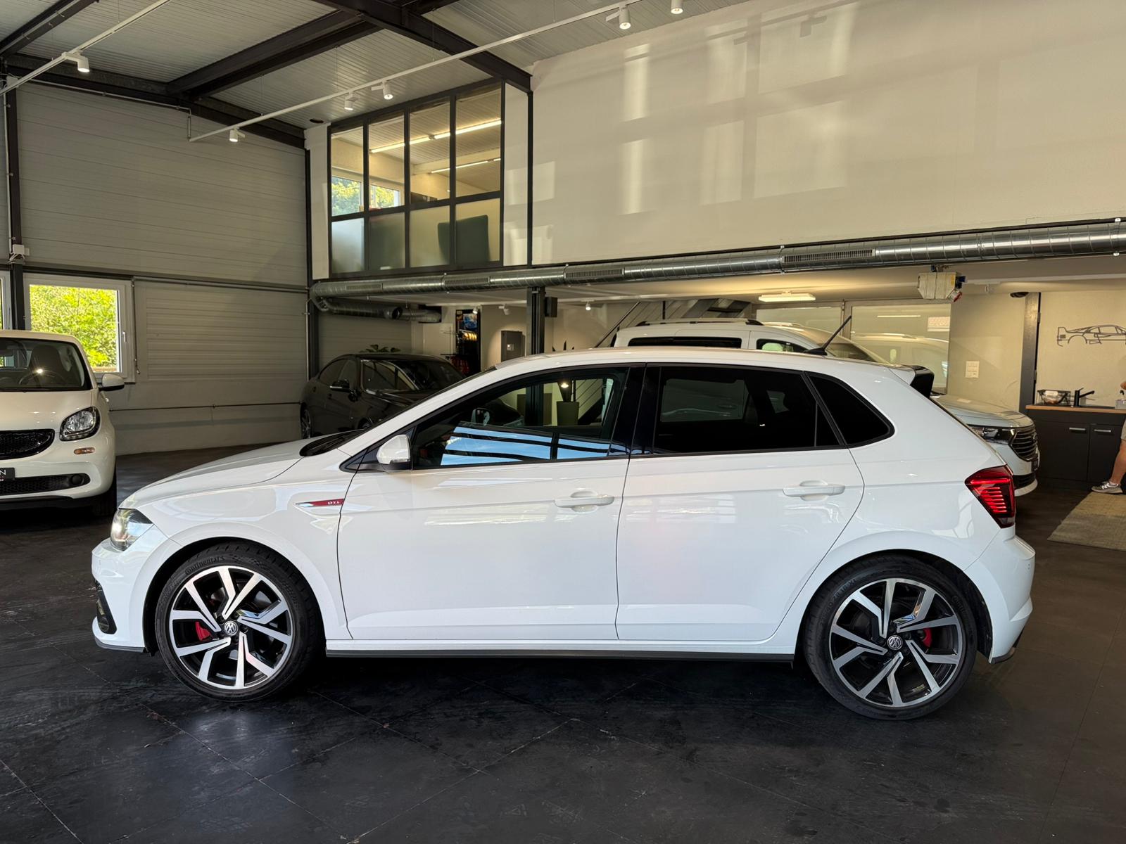 VW Polo 2.0 TSI GTI DSG-showroom-element-1