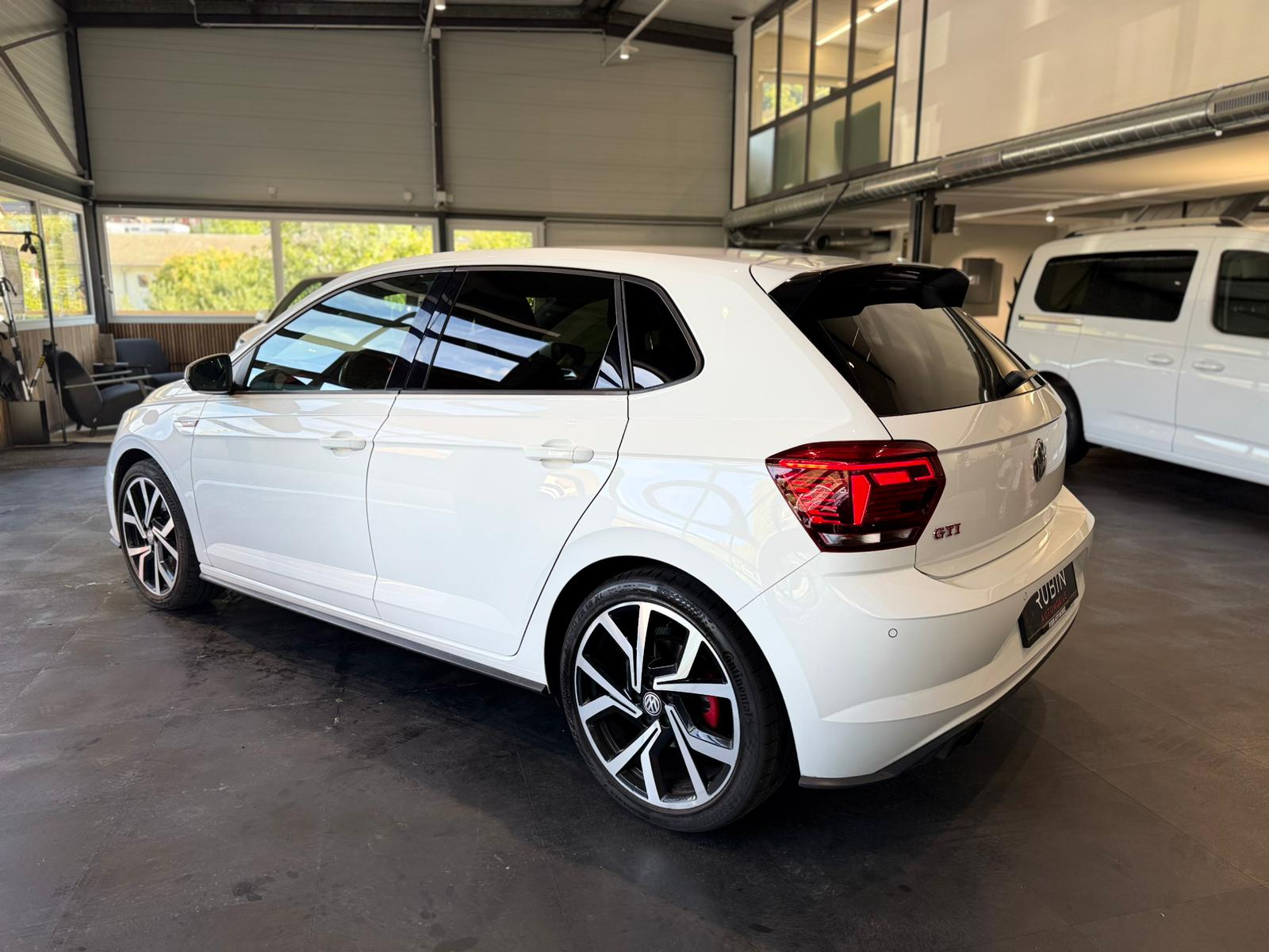 VW Polo 2.0 TSI GTI DSG-showroom-element-2