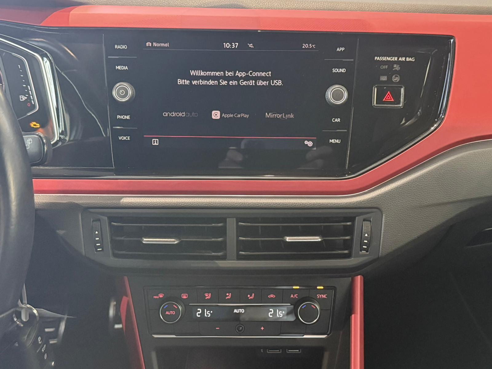 VW Polo 2.0 TSI GTI DSG-image-13
