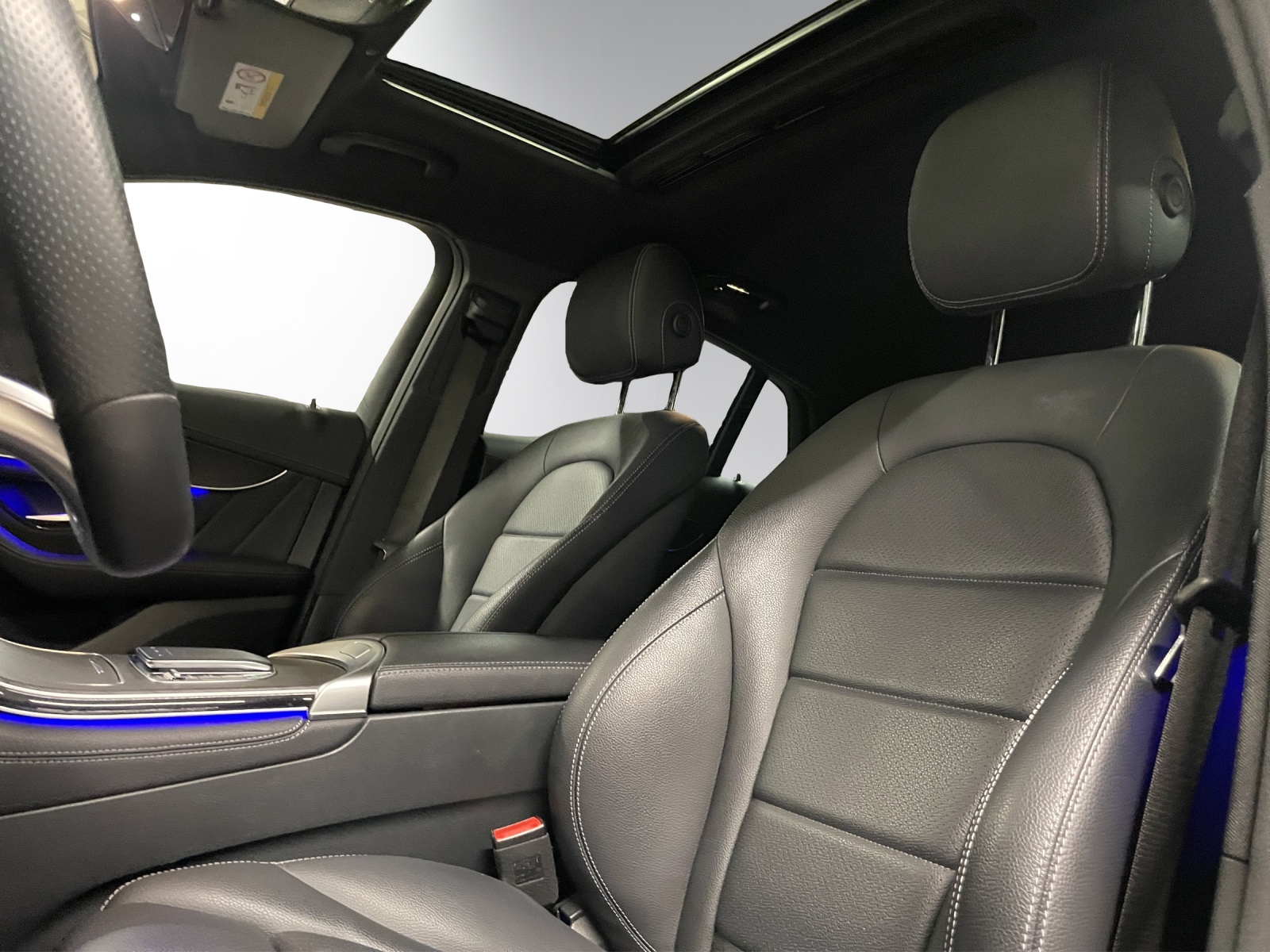 MERCEDES-BENZ GLC Coupé 200 4Matic 9G-Tronic-image-9