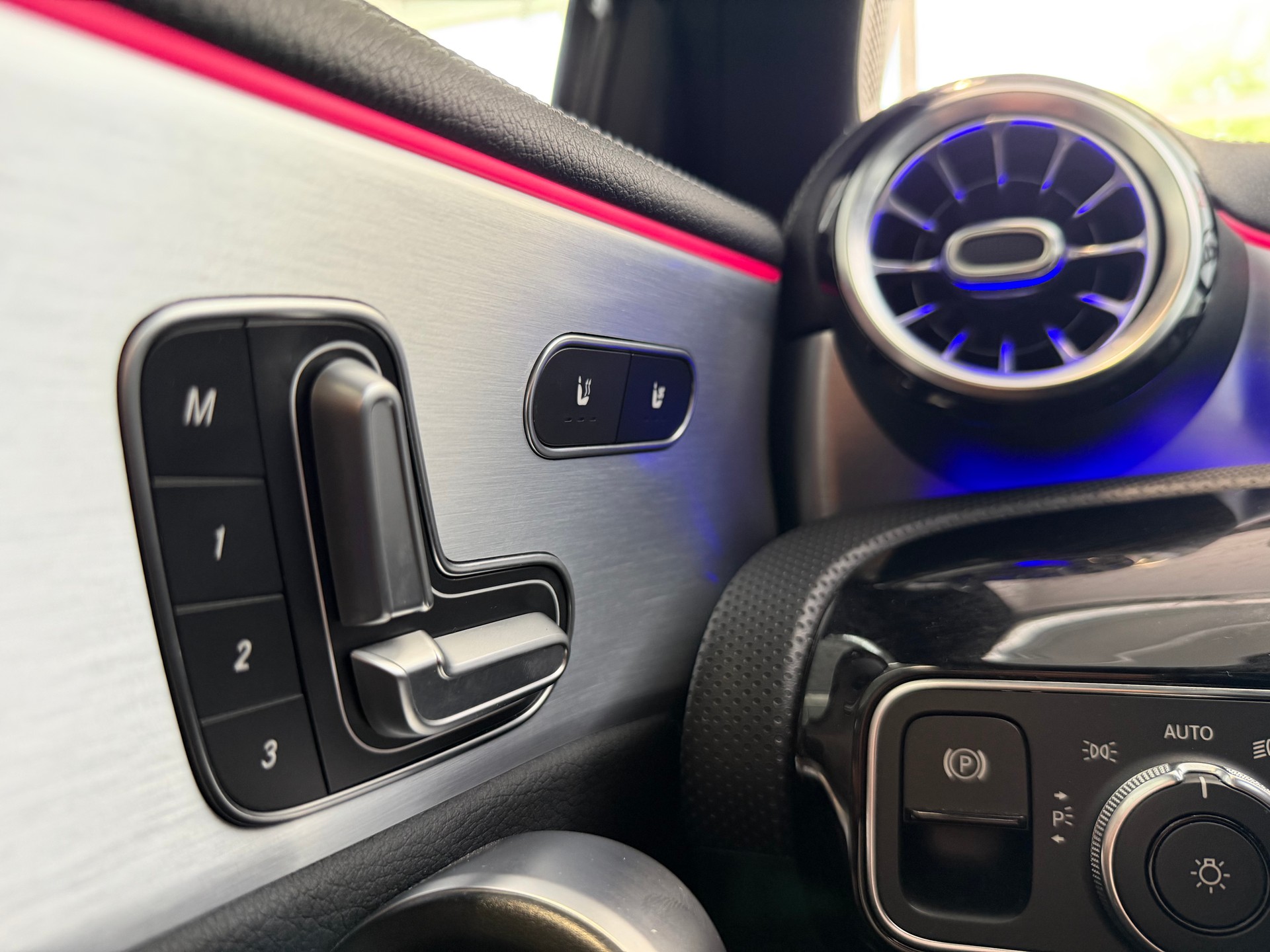 MERCEDES-BENZ A 45 S AMG 4Matic+ Speedshift-image-21
