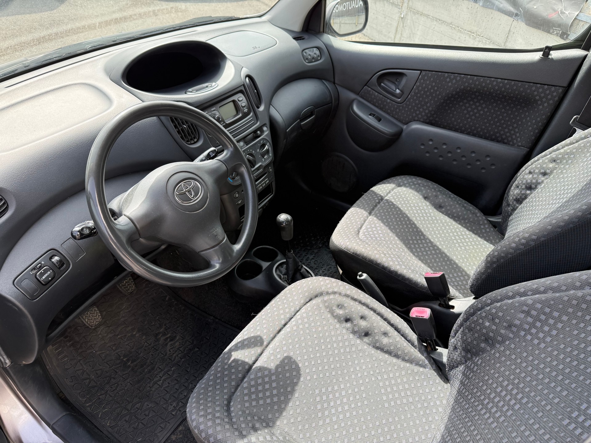 TOYOTA Yaris Verso 1.3 Linea Sol-image-6
