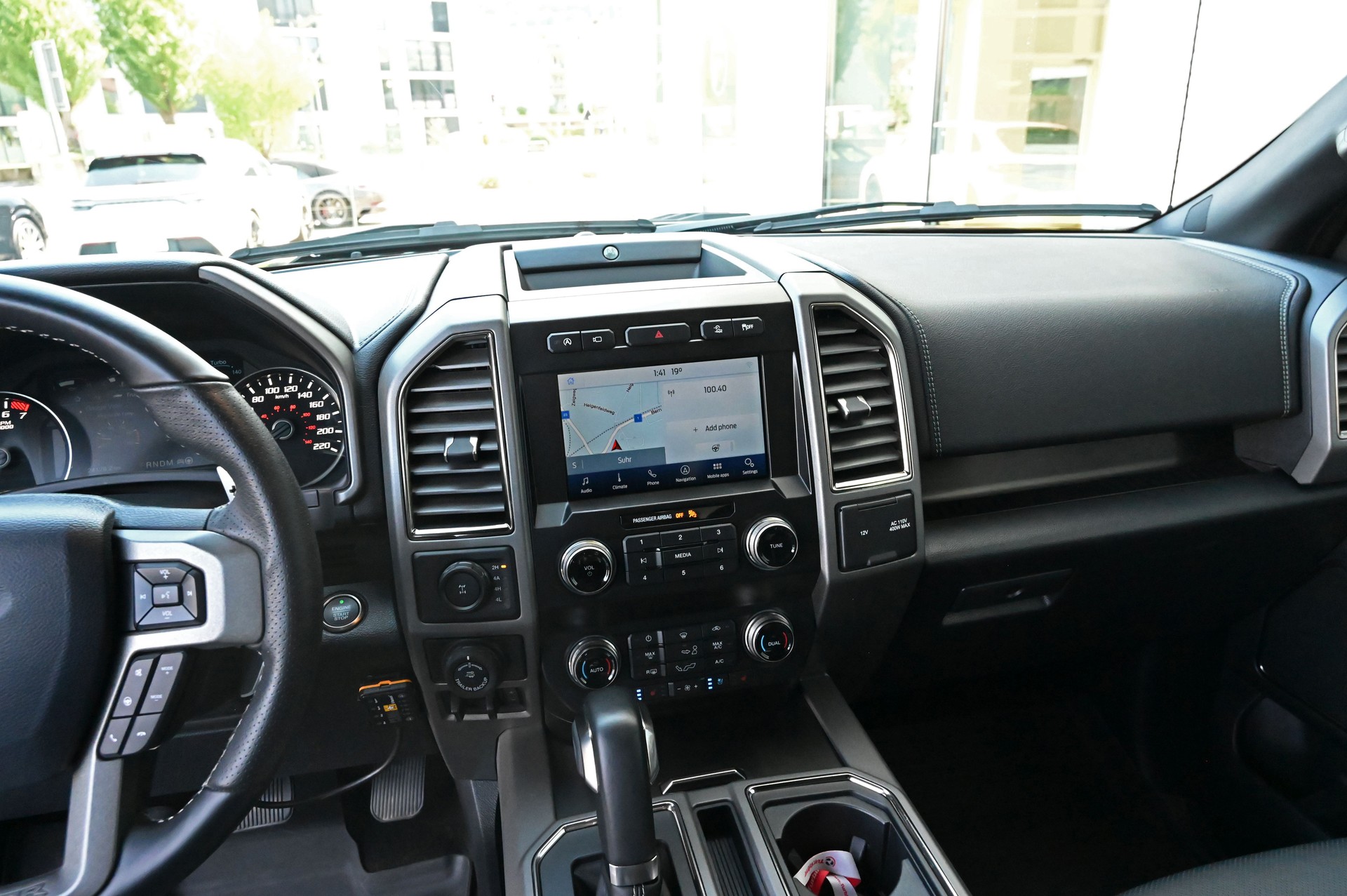 FORD F-150 Raptor SuperCab 3.5 EcoBoost V6 4x4-image-21
