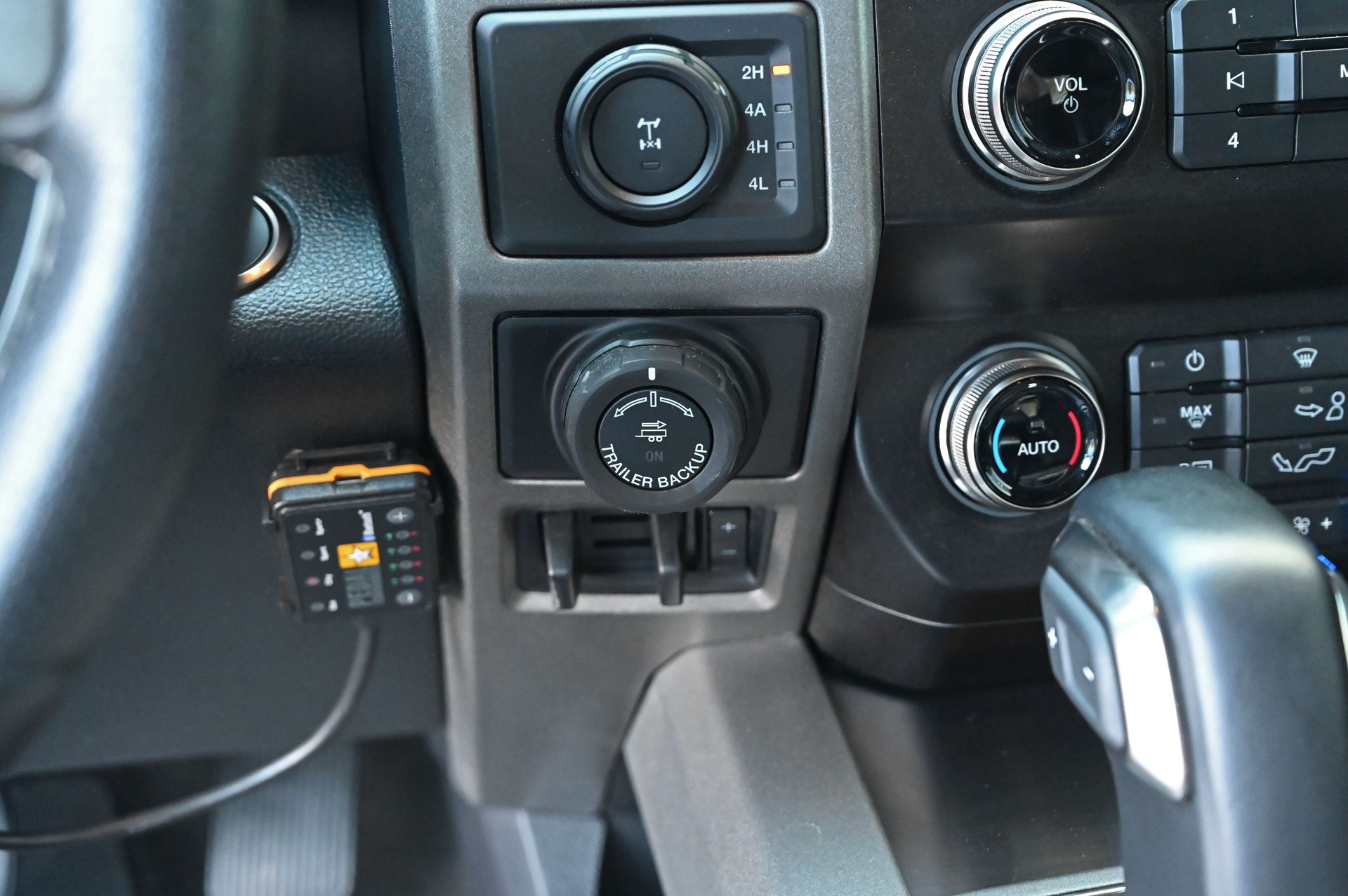 FORD F-150 Raptor SuperCab 3.5 EcoBoost V6 4x4-image-24