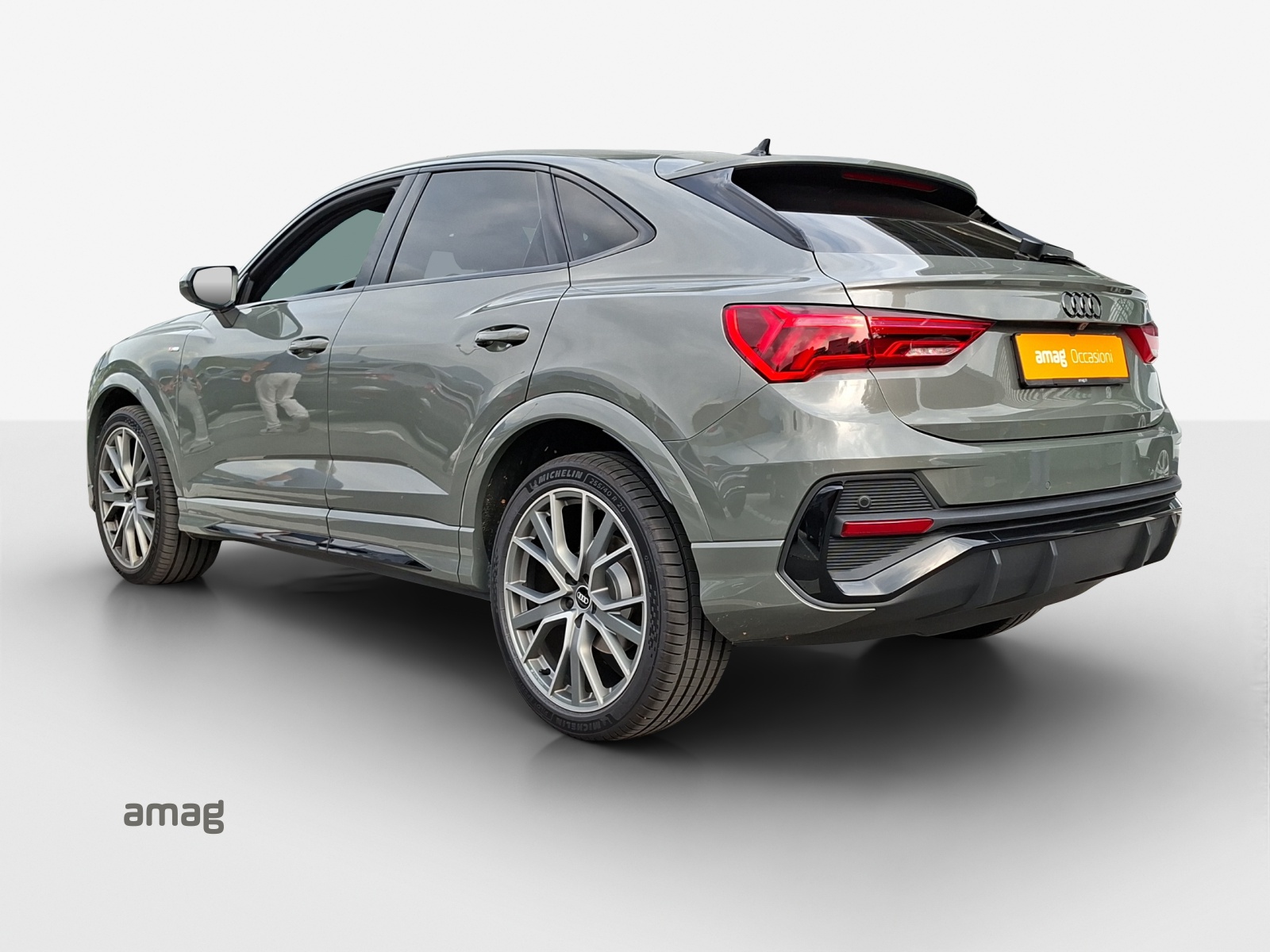 AUDI Q3 Sportback 35 TFSI S line Attraction S-tronic-showroom-element-2