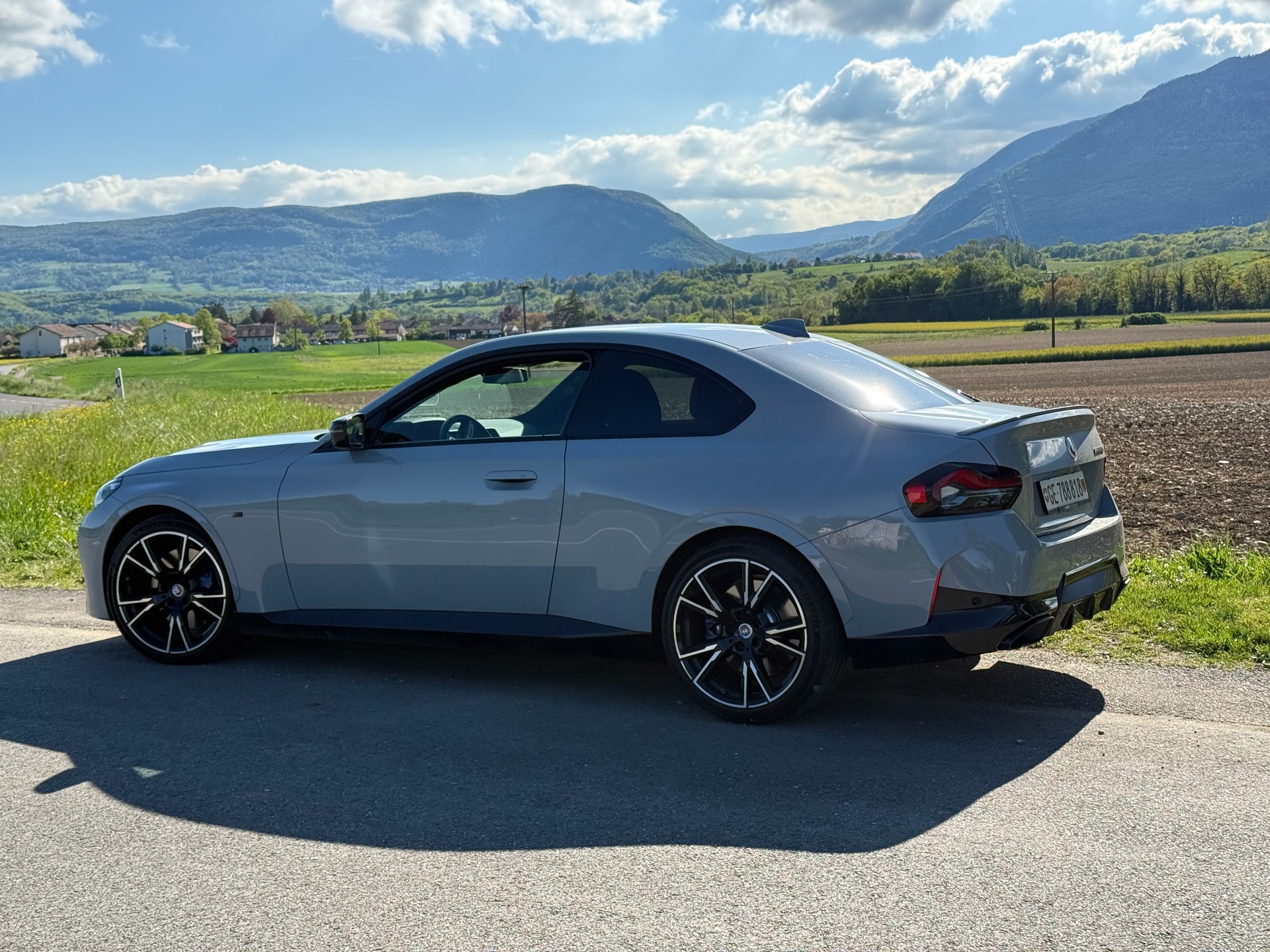 BMW M240i xDrive-image-2
