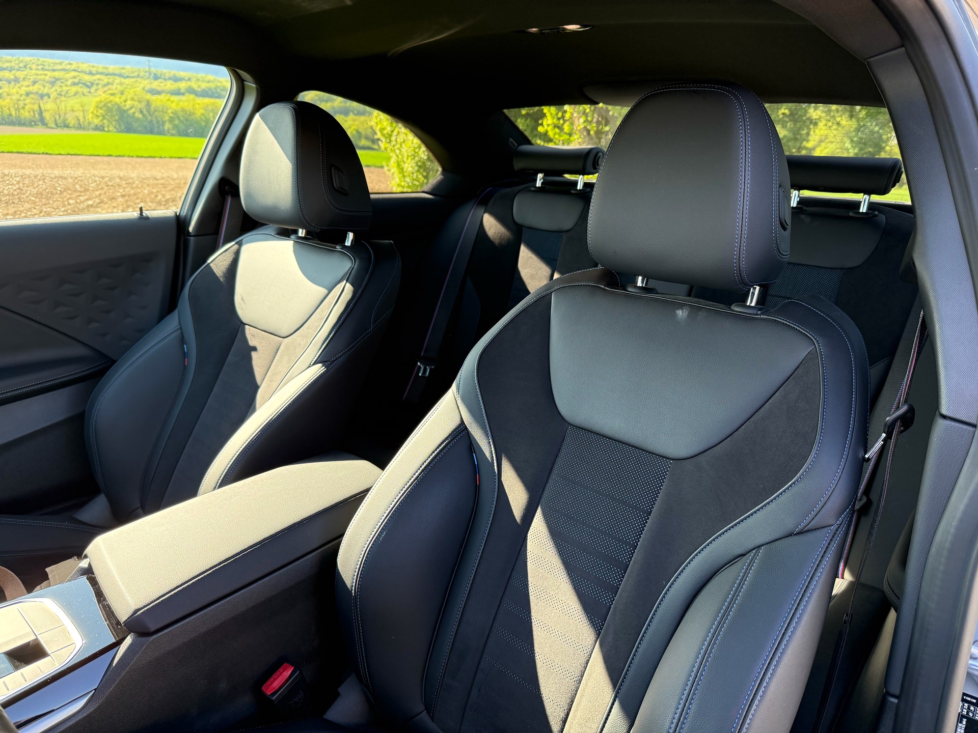 BMW M240i xDrive