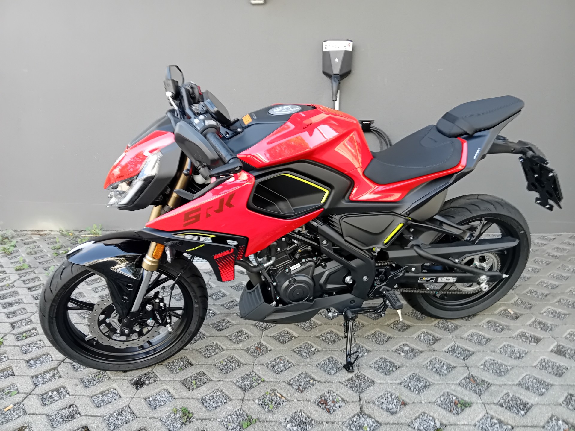 QJ SRK 125 S-image-2