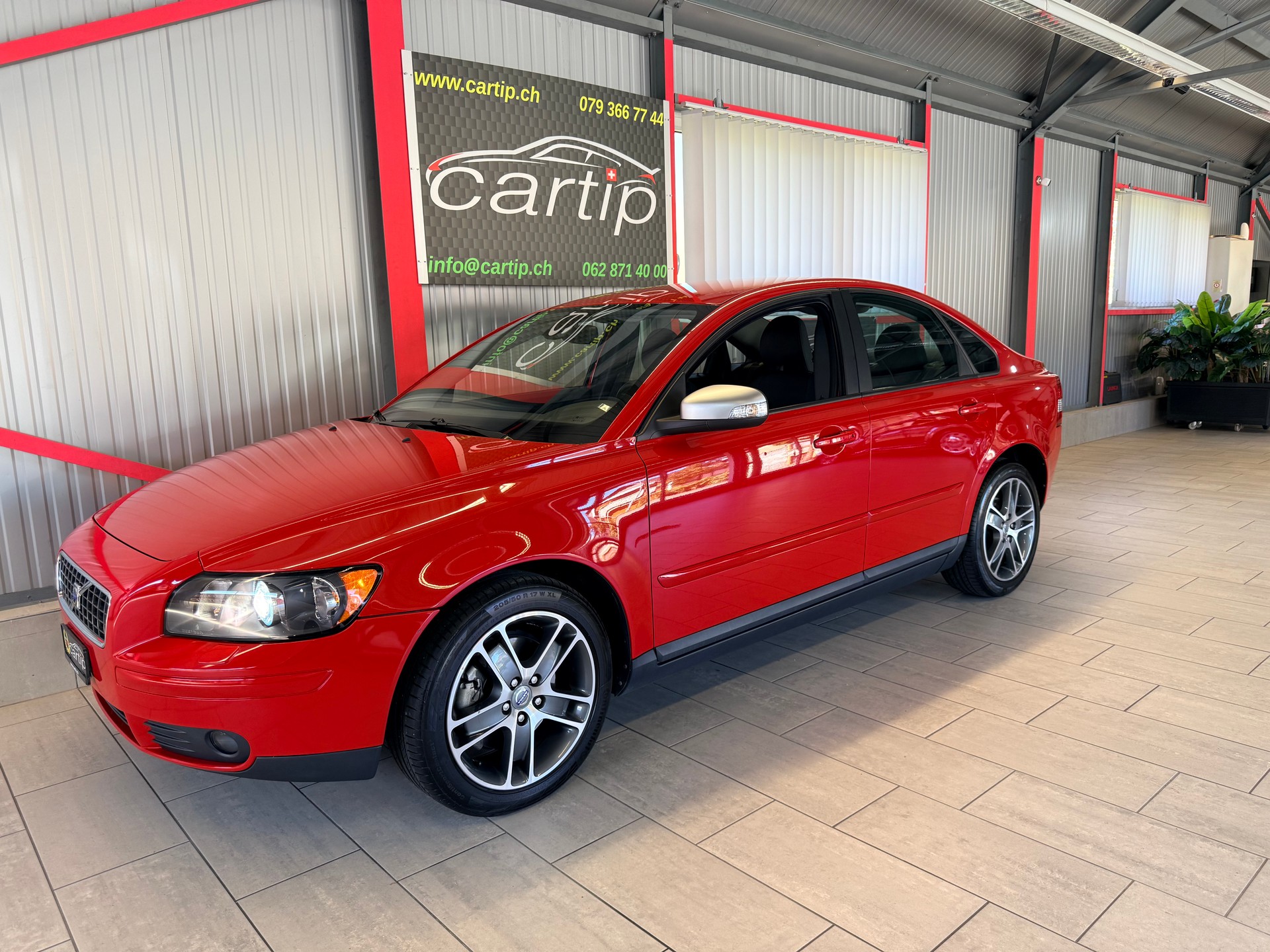 VOLVO S40 2.4I Momentum-image-2