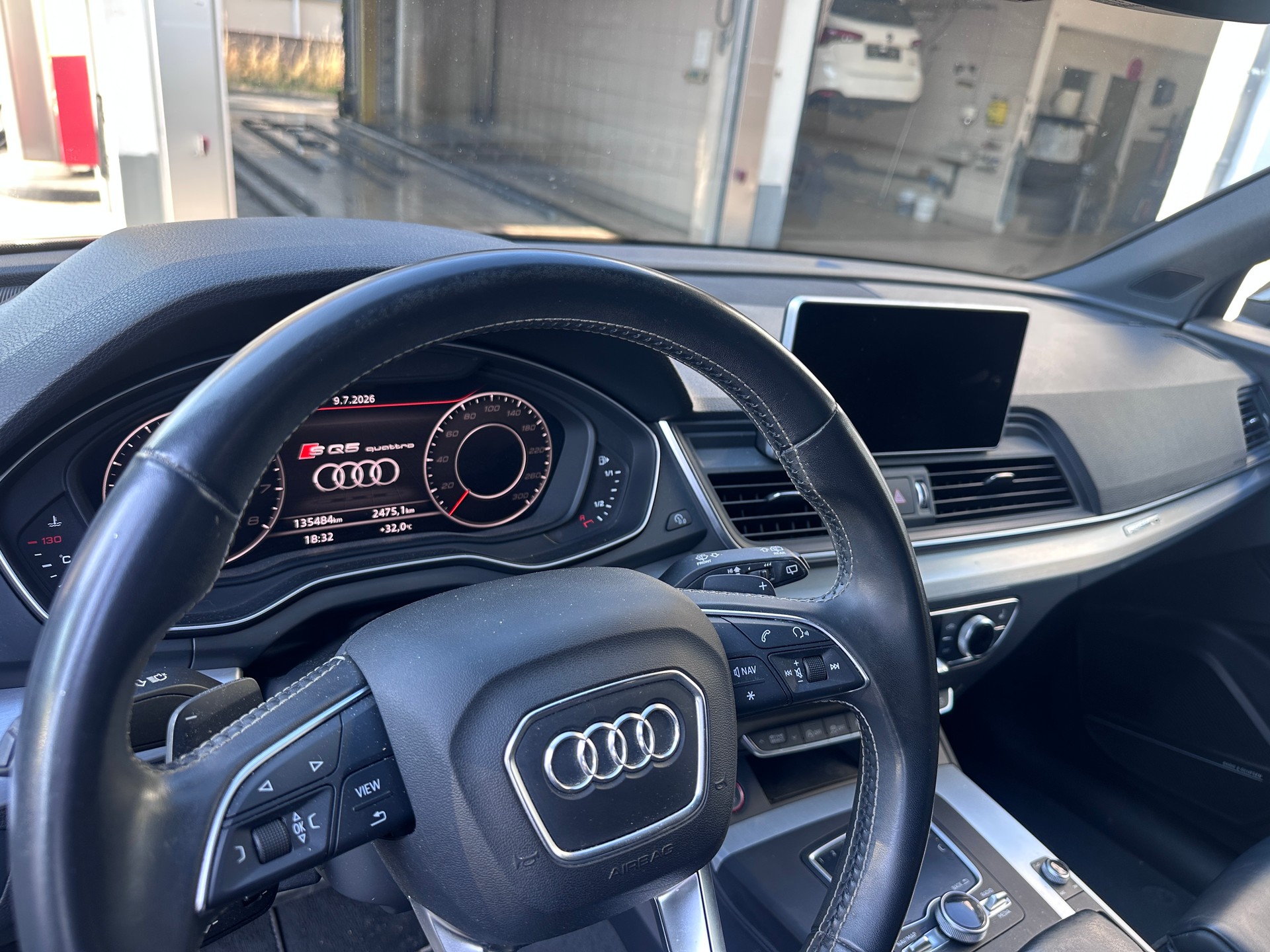 AUDI SQ5 3.0 TFSI quattro S-tronic-image-10