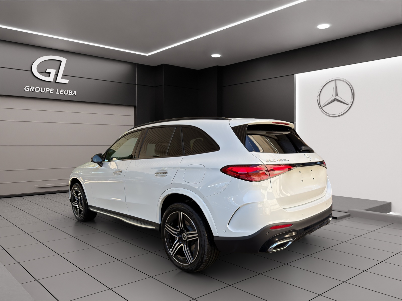 MERCEDES-BENZ GLC 400 e 4Matic EQ Star 9G-Tronic-showroom-element-3