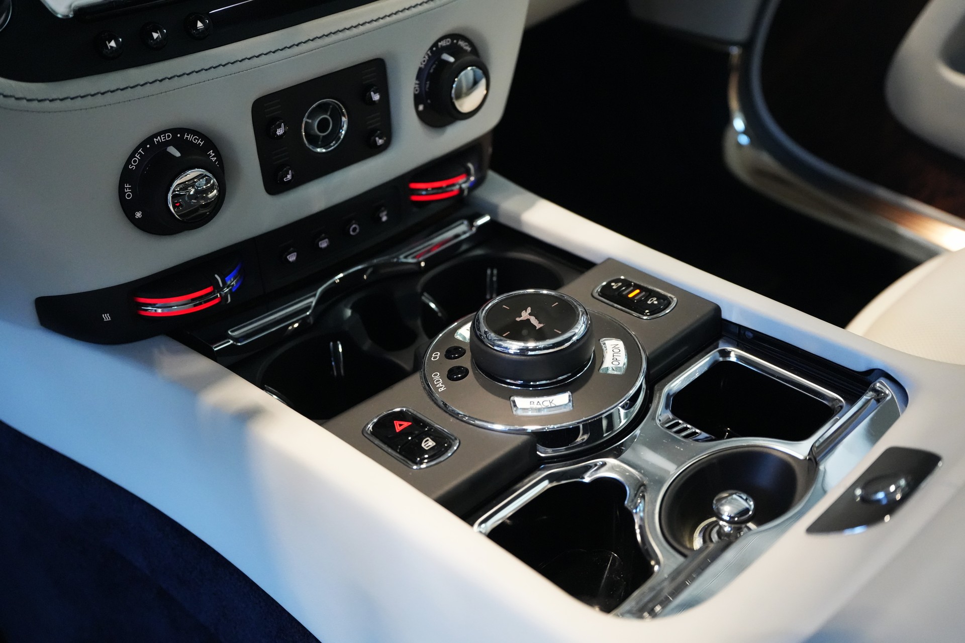 ROLLS-ROYCE Wraith 6.6 V12-image-17