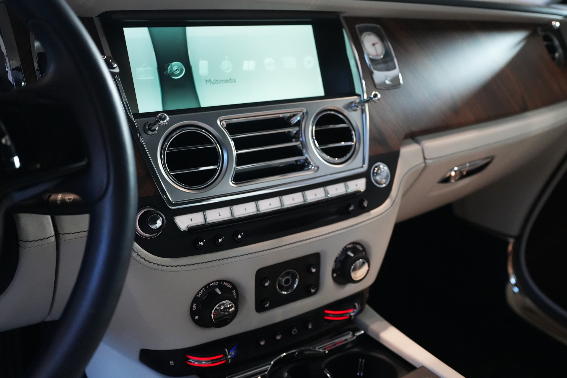 ROLLS-ROYCE Wraith 6.6 V12-image-18