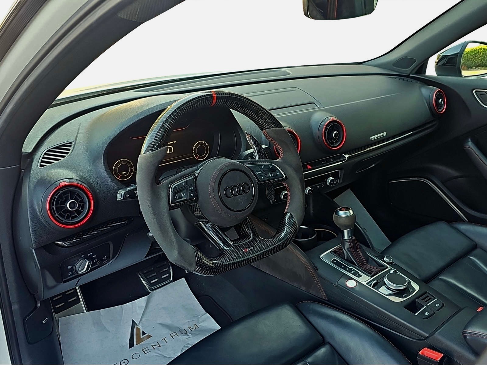 AUDI RS3 Sportback 2.5 TSI quattro S-tronic-showroom-element-1