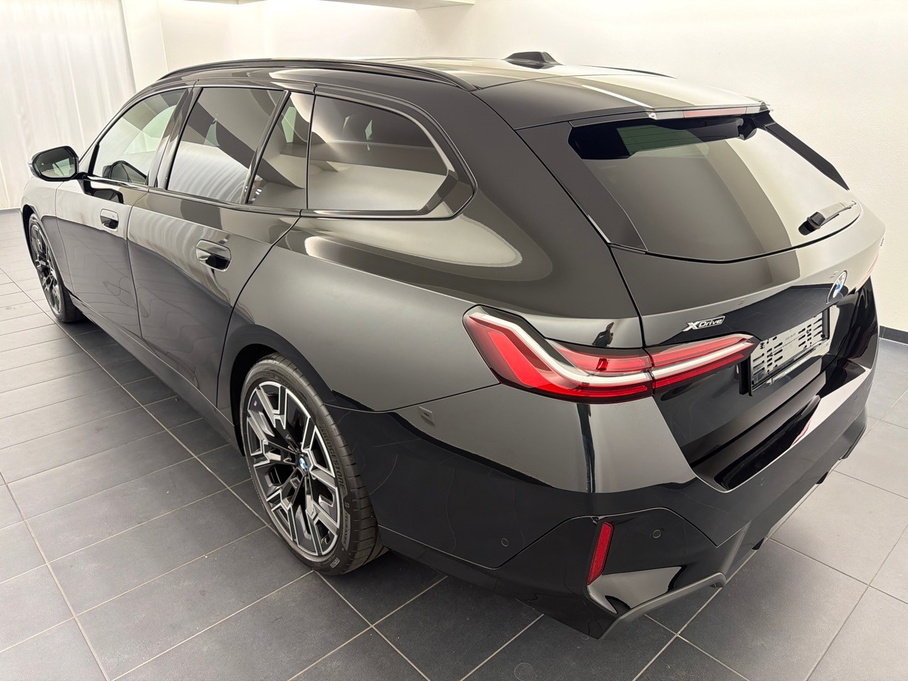 BMW 540d xDr 48V Tour M.S.Pro-showroom-element-1
