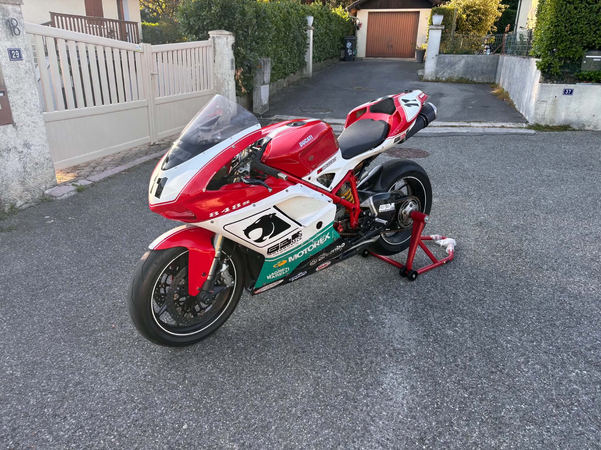 DUCATI 848-image-0