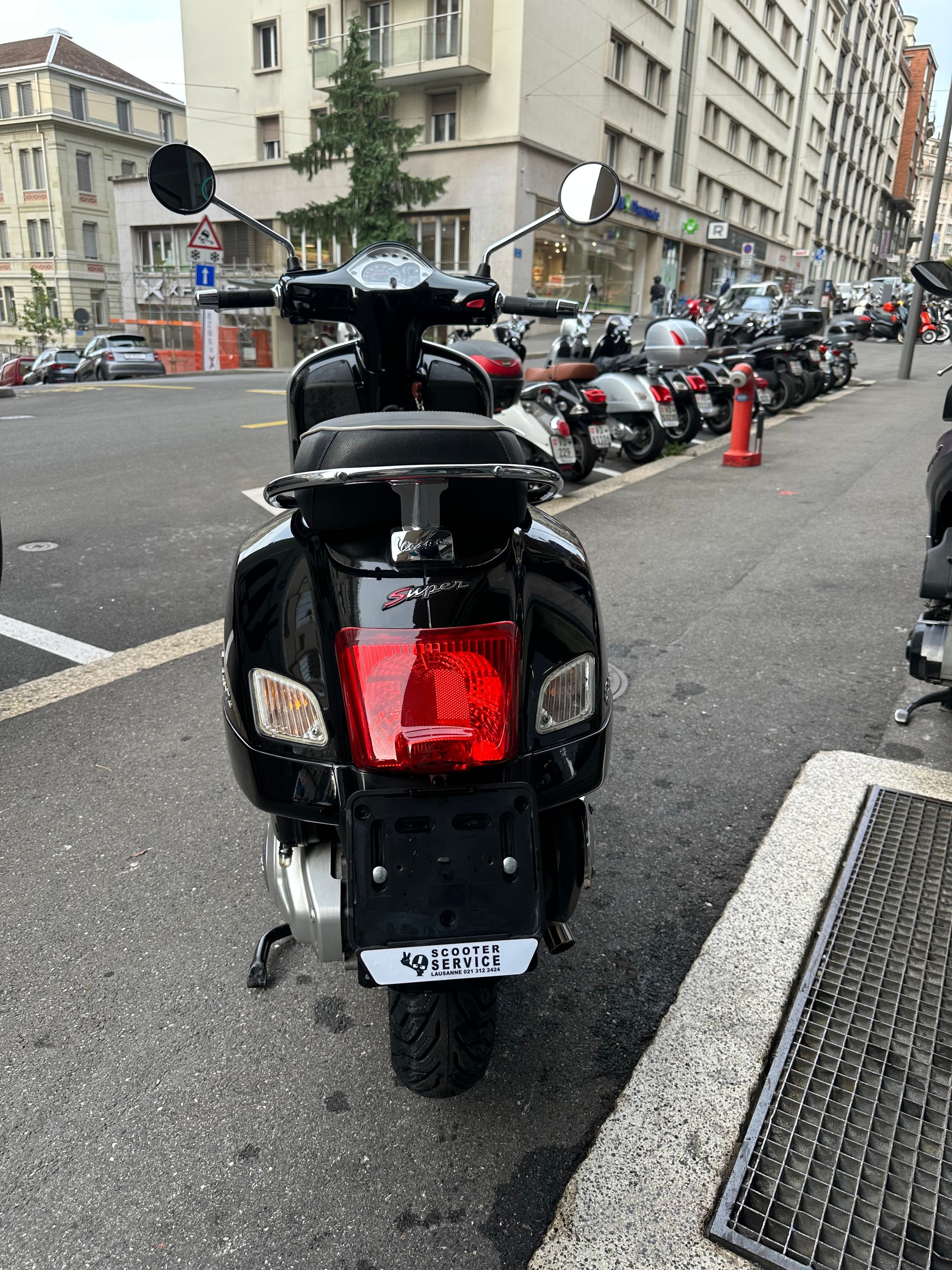 PIAGGIO Vespa GTS Super 125 i.e.-image-3