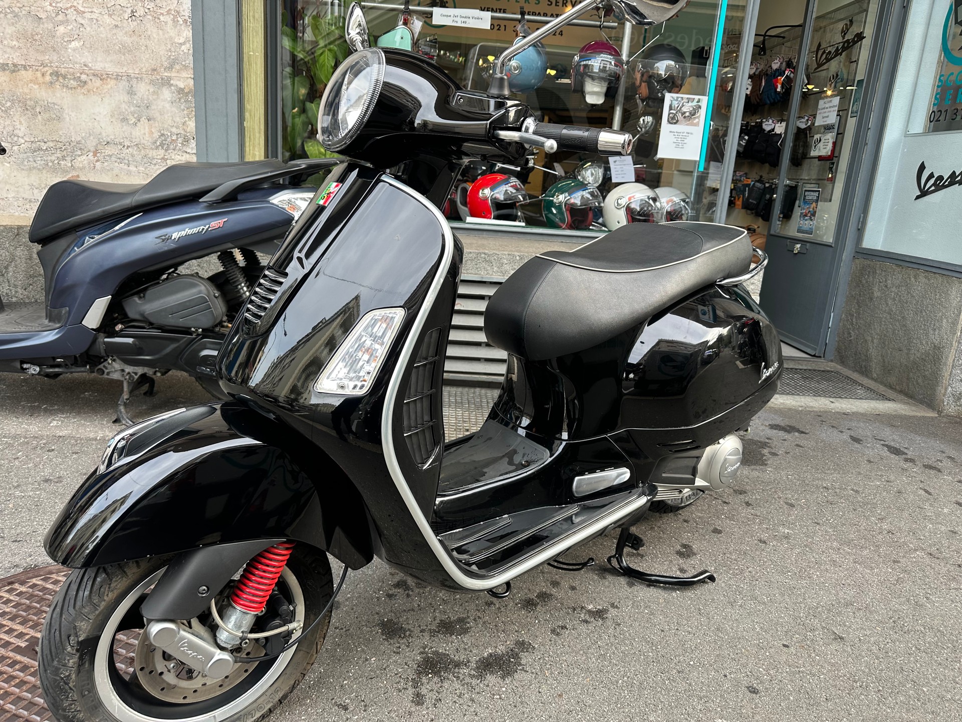 PIAGGIO Vespa GTS Super 125 i.e.-image-2