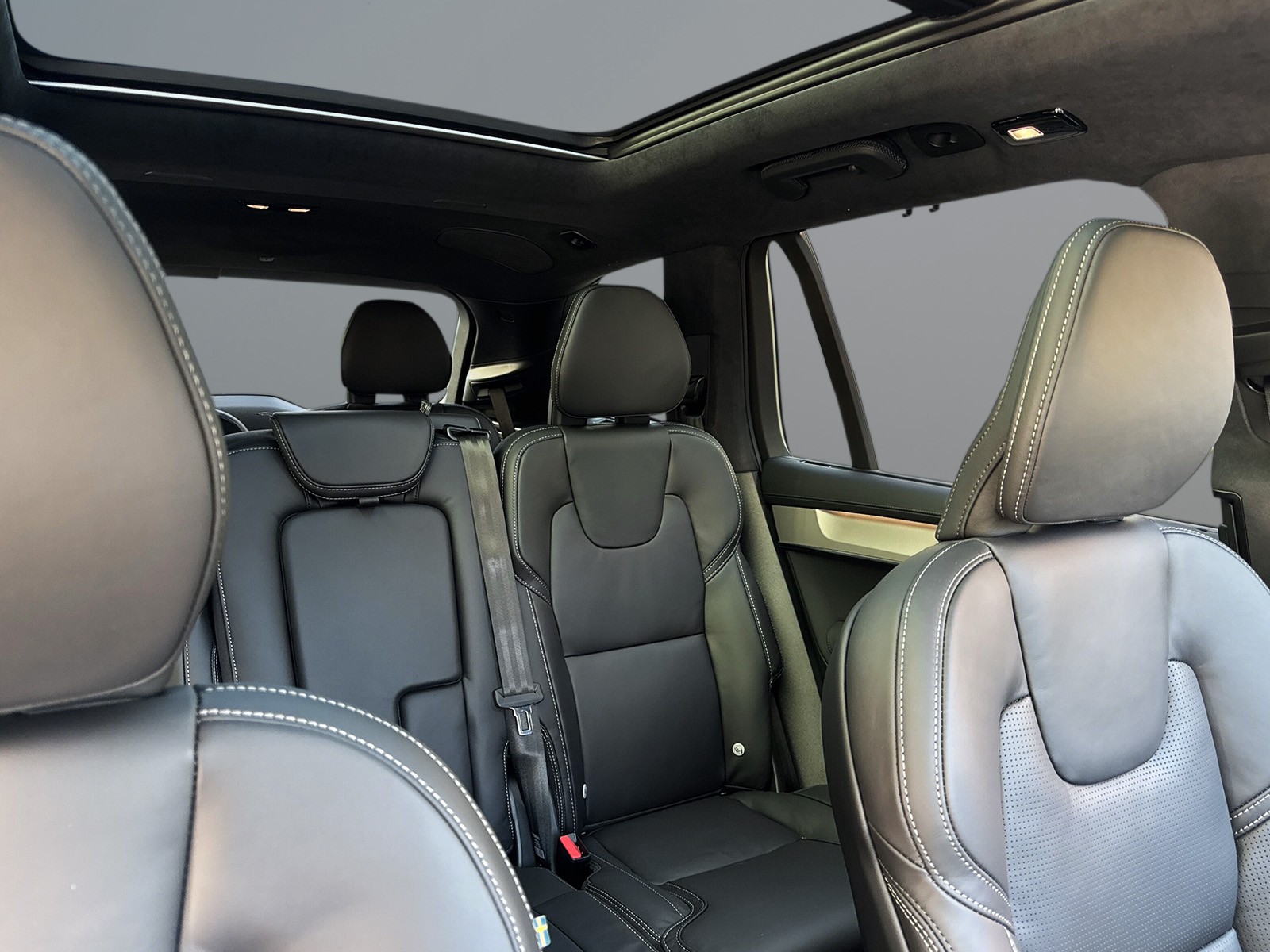 VOLVO XC90 2.0 T8 TE Black Edition eAWD-image-10