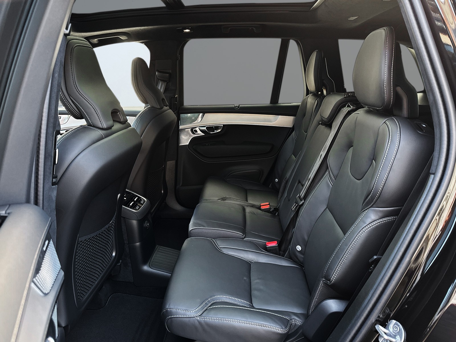 VOLVO XC90 2.0 T8 TE Black Edition eAWD-image-11