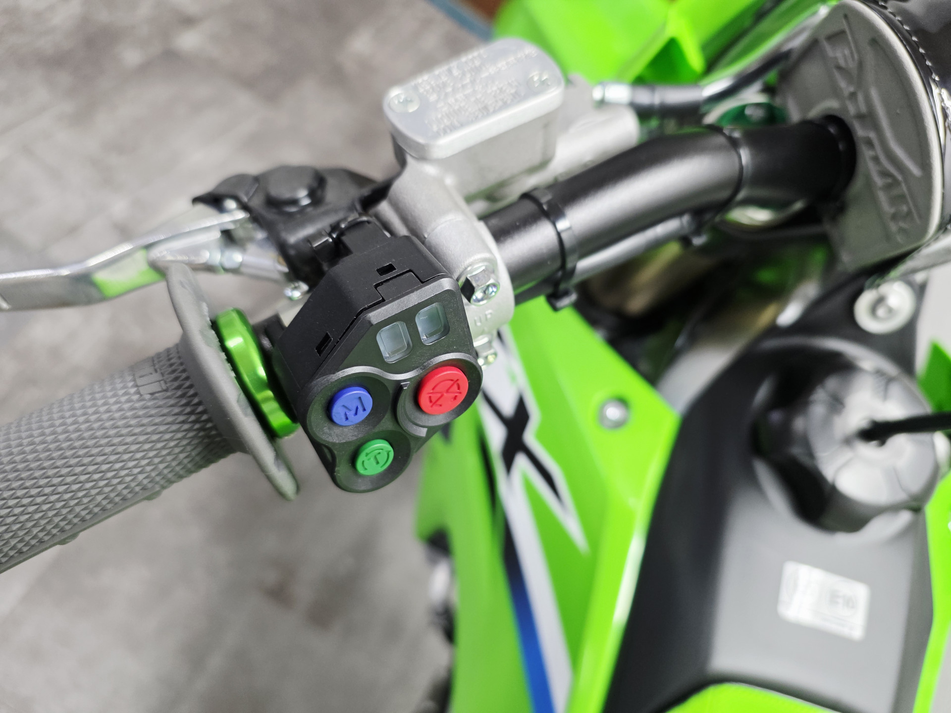 KAWASAKI KX 250 F-image-5
