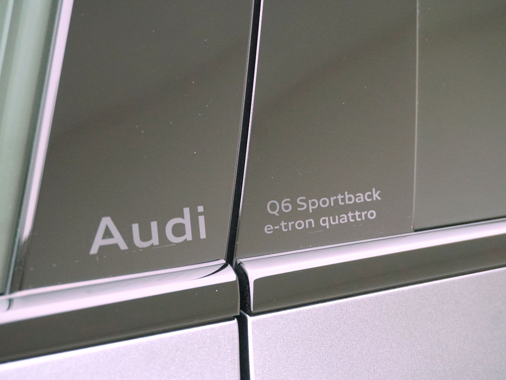 AUDI Q6 e-tron Sportback S line quattro **Audi Werksgarantie bis 02/2031**-image-7