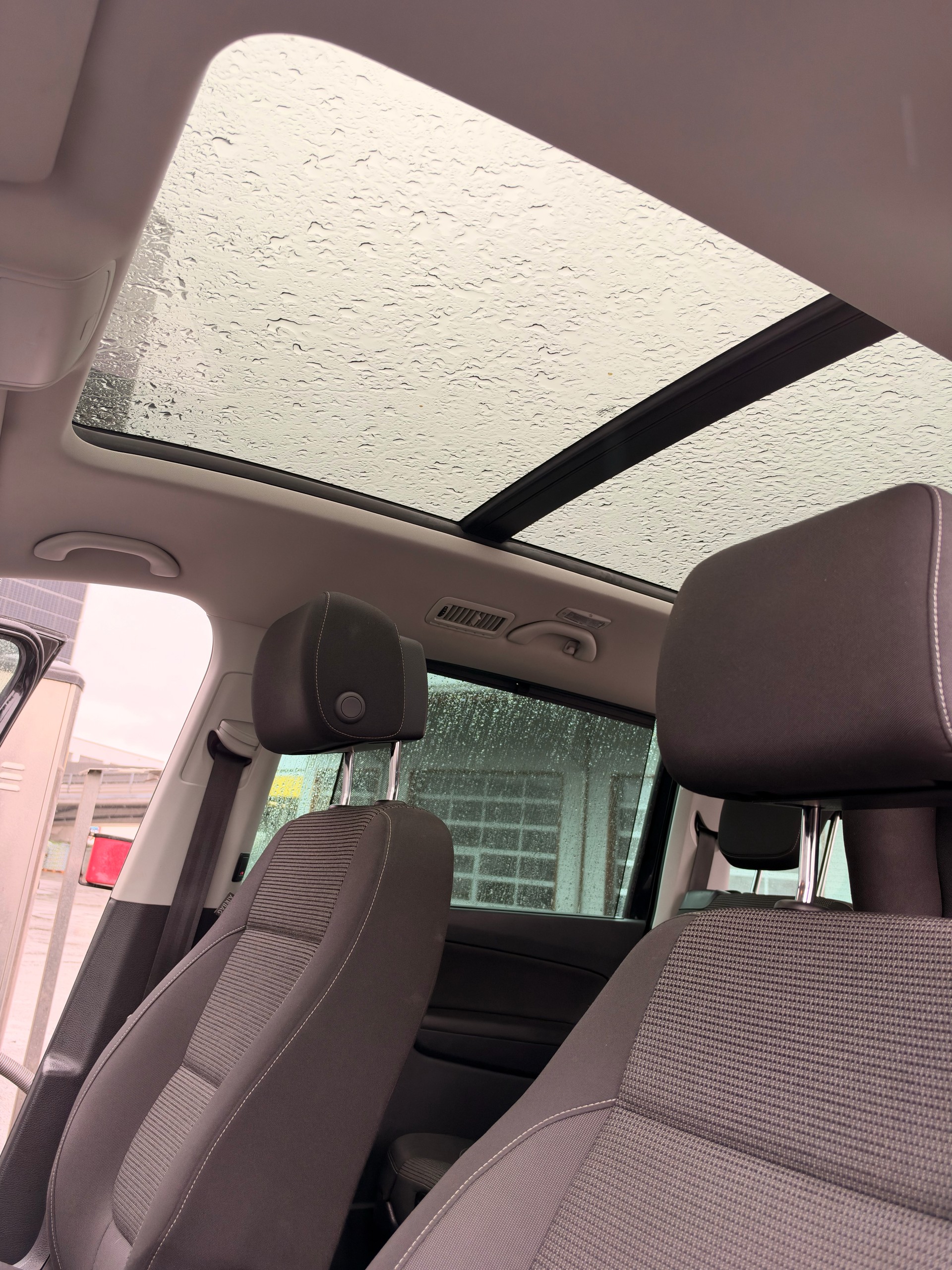 VW Sharan 2.0 TDI 4Motion-image-10