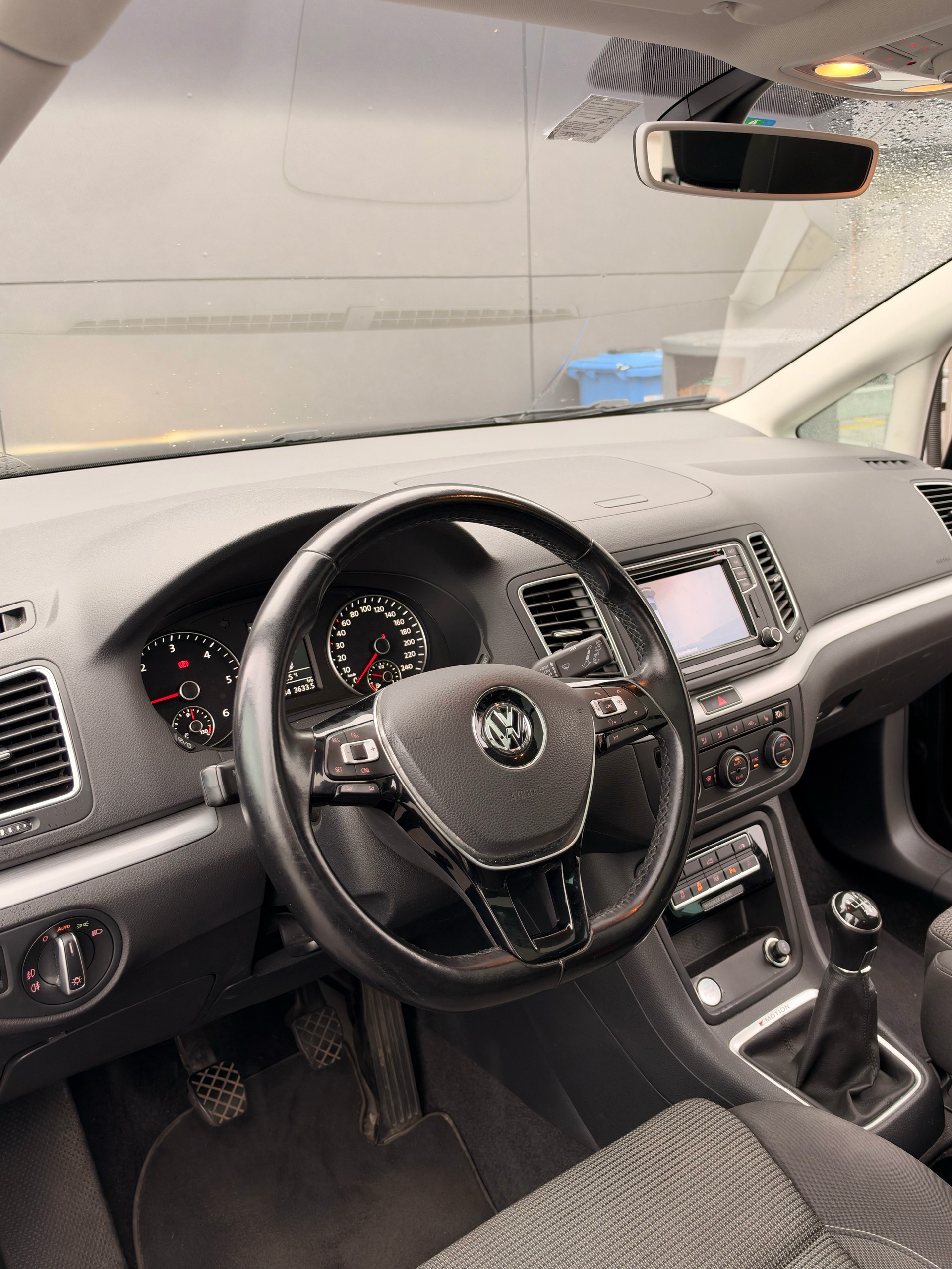VW Sharan 2.0 TDI 4Motion-image-6