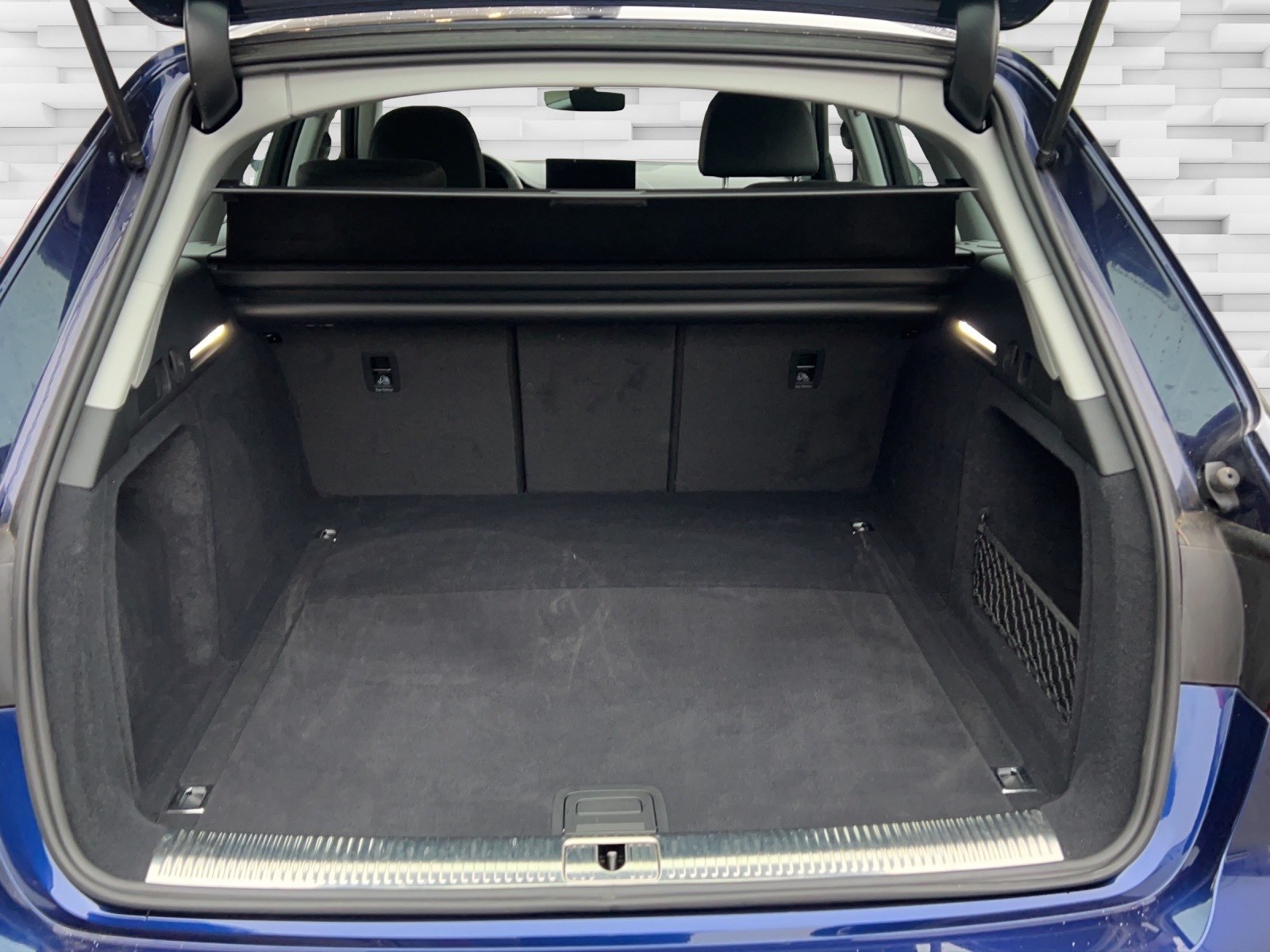 AUDI A4 Avant 40 TDI S line S-tronic-image-15