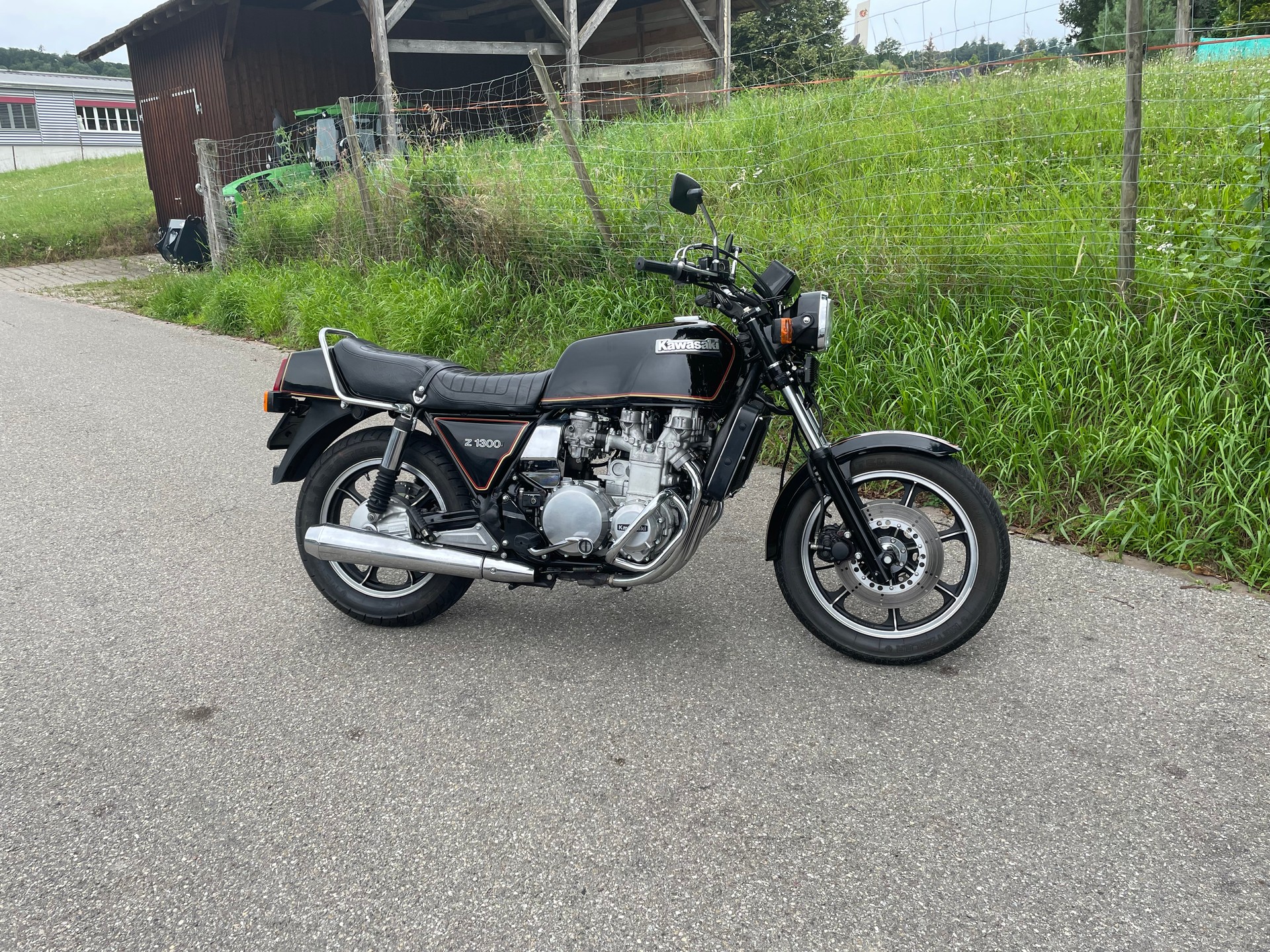 KAWASAKI Z 1300-image-1