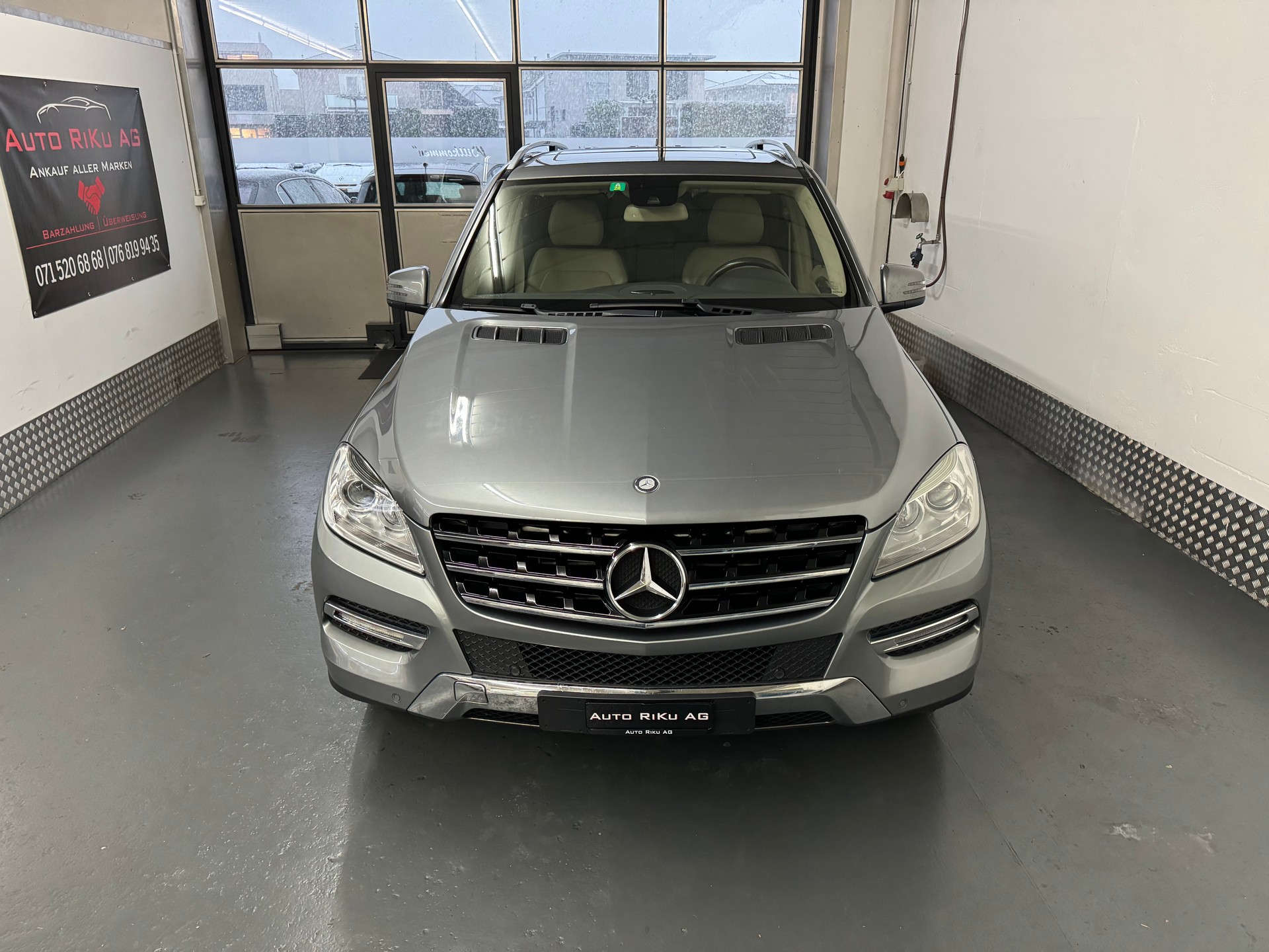 MERCEDES-BENZ ML 350 BlueTEC 4Matic 7G-Tronic-showroom-element-2