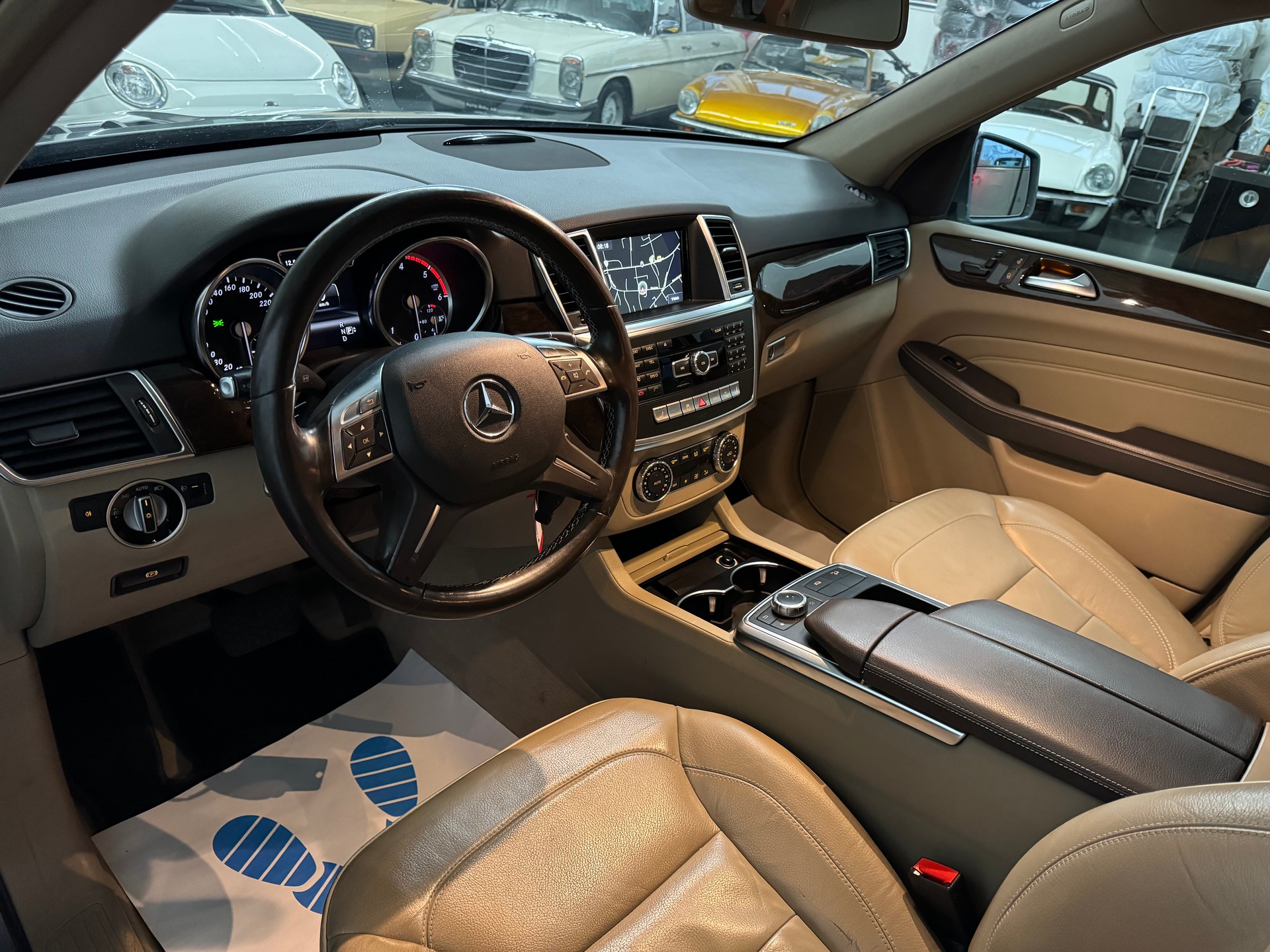 MERCEDES-BENZ ML 350 BlueTEC 4Matic 7G-Tronic-image-11