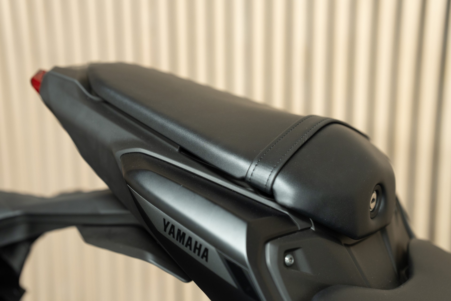YAMAHA MT-03 mit Fahrwerkstieferlegung-image-4