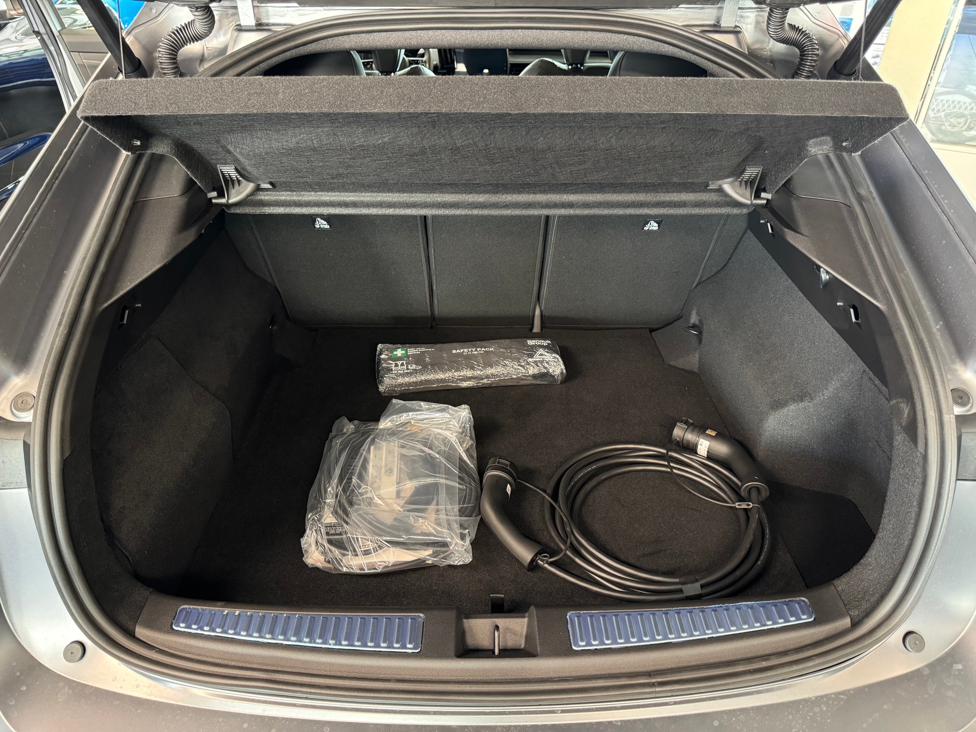 RENAULT RAFALE HYBRID E-TECH Atelier Alpine hyper hybrid E-Tech 4x4 300PS plug-in-image-27