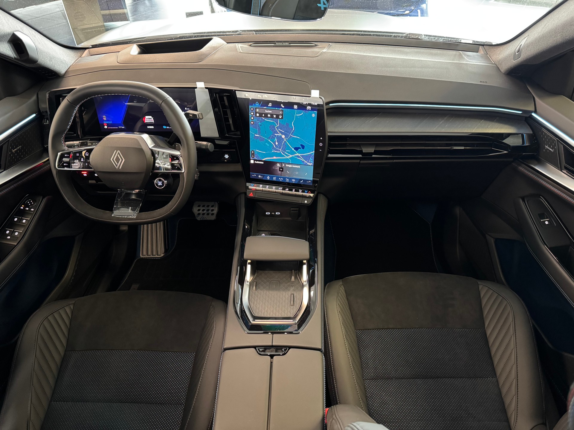 RENAULT RAFALE HYBRID E-TECH Atelier Alpine hyper hybrid E-Tech 4x4 300PS plug-in-image-10