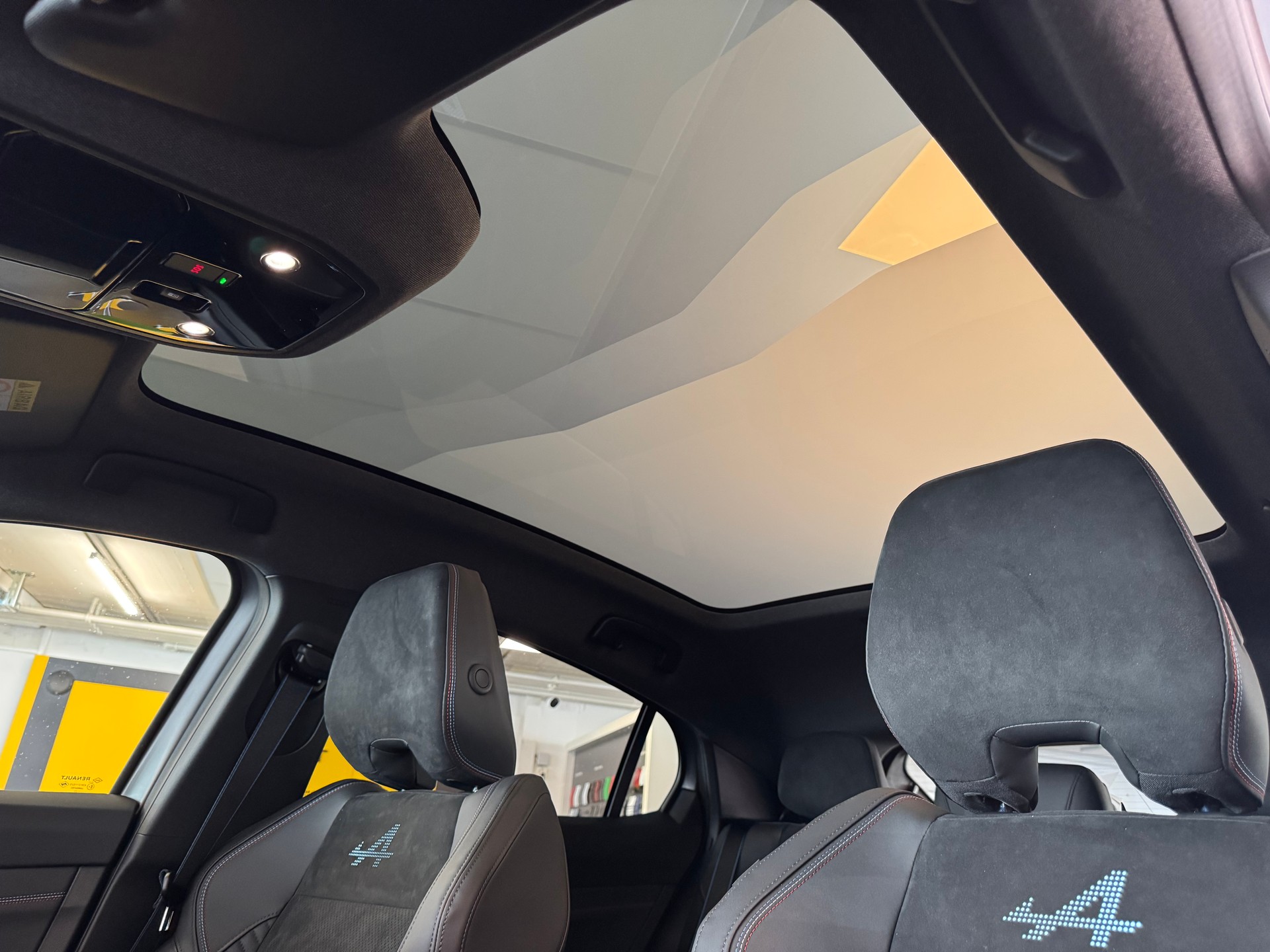 RENAULT RAFALE HYBRID E-TECH Atelier Alpine hyper hybrid E-Tech 4x4 300PS plug-in-image-15