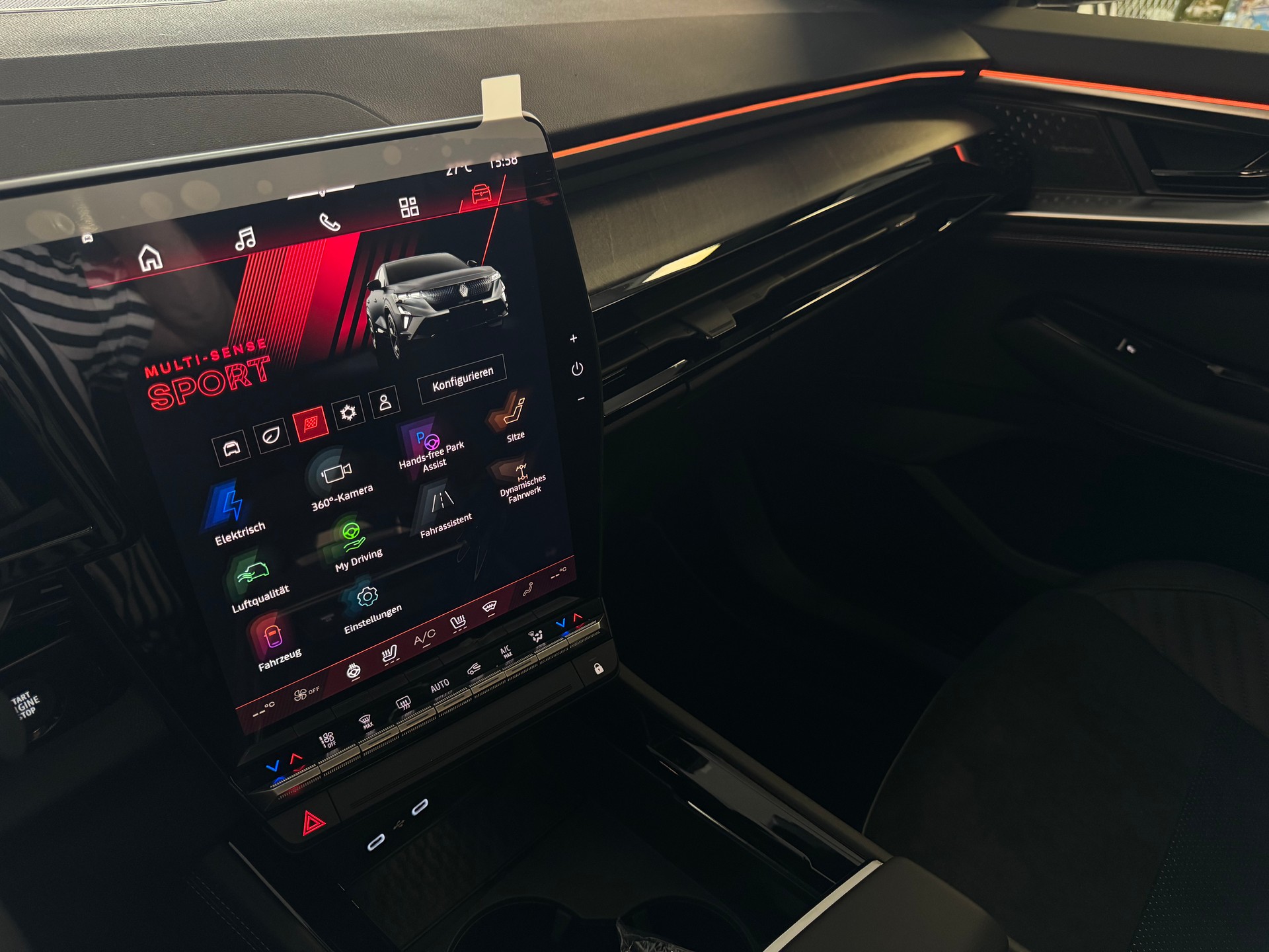 RENAULT RAFALE HYBRID E-TECH Atelier Alpine hyper hybrid E-Tech 4x4 300PS plug-in-image-17
