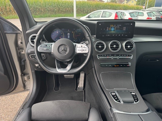 MERCEDES-BENZ GLC 220 d AMG Line 4Matic 9G-Tronic-image-5