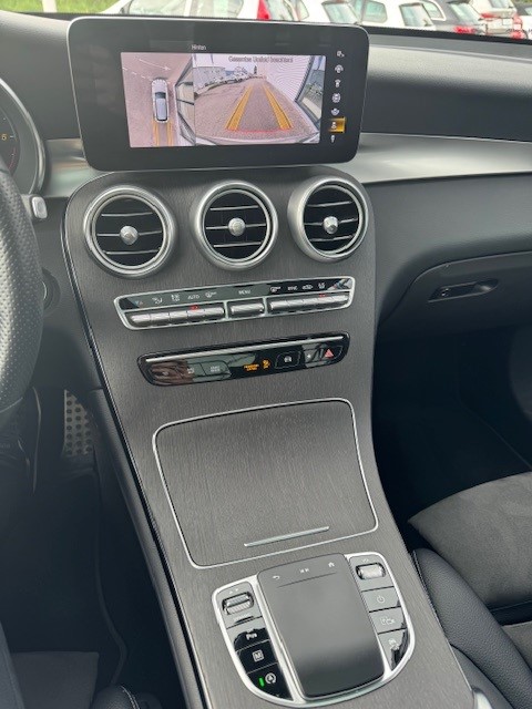 MERCEDES-BENZ GLC 220 d AMG Line 4Matic 9G-Tronic-image-6