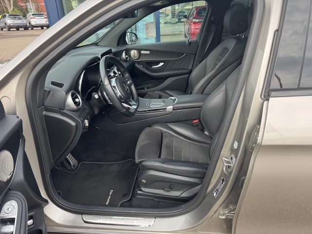 MERCEDES-BENZ GLC 220 d AMG Line 4Matic 9G-Tronic-image-4