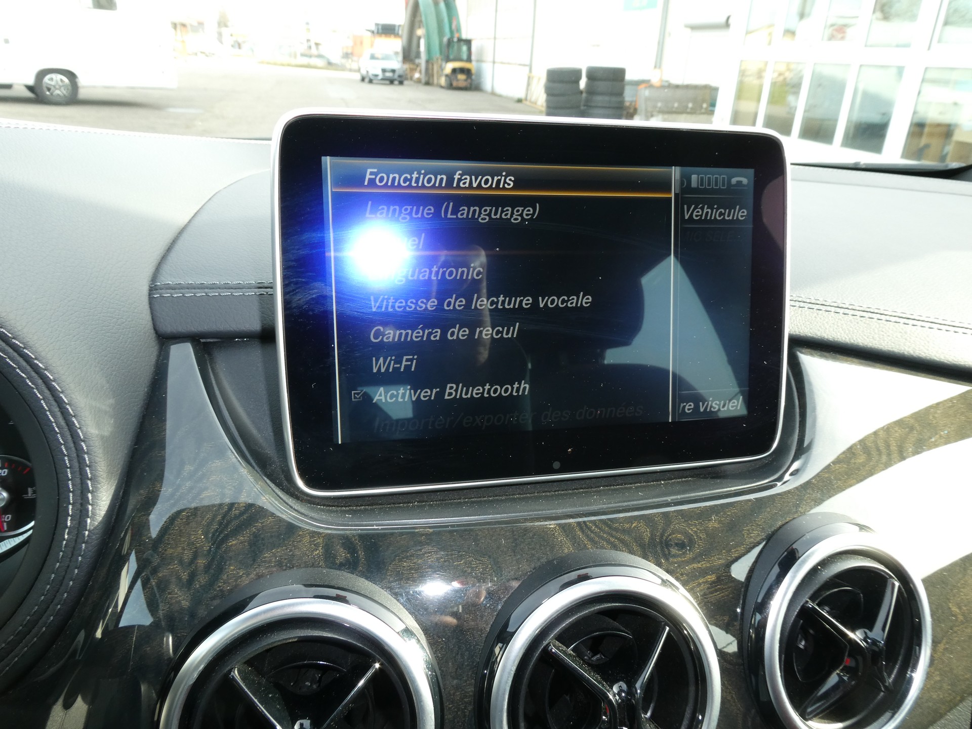 MERCEDES-BENZ B 250 AMG Line 4Matic 7G-DCT-image-11