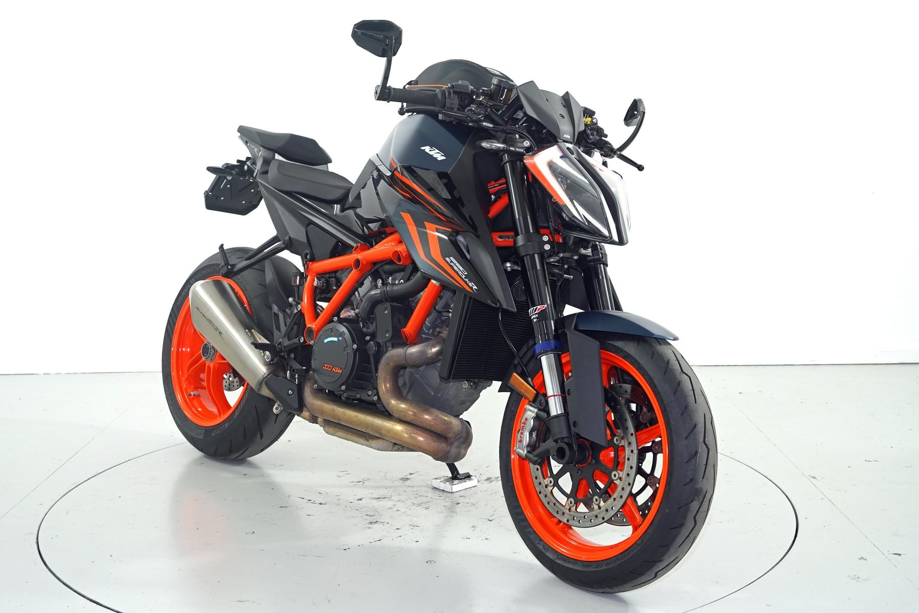 KTM 1290 Super Duke-image-1