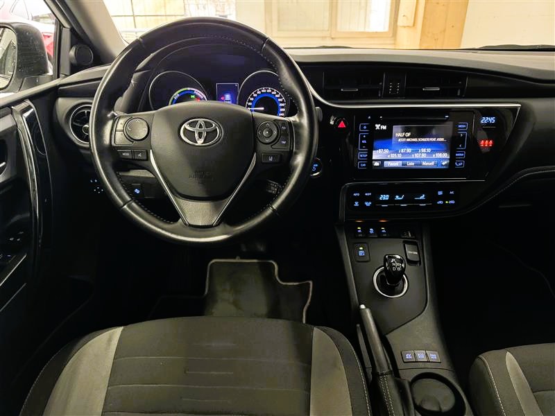 TOYOTA Auris 1.8 HSD Comfort e-CVT-image-7